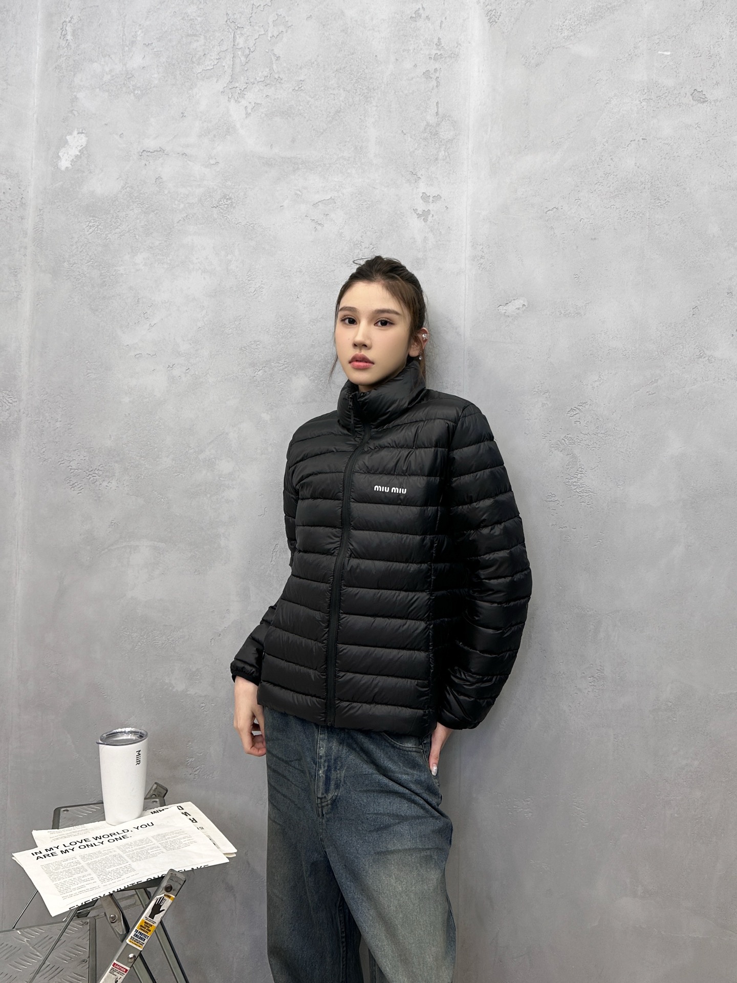 🌾Miu ｜ 新款羽绒服，经典进口印花标，手工车线多间隔款式，超薄品牌无胆羽绒面料，90白鹅绒填充，男女