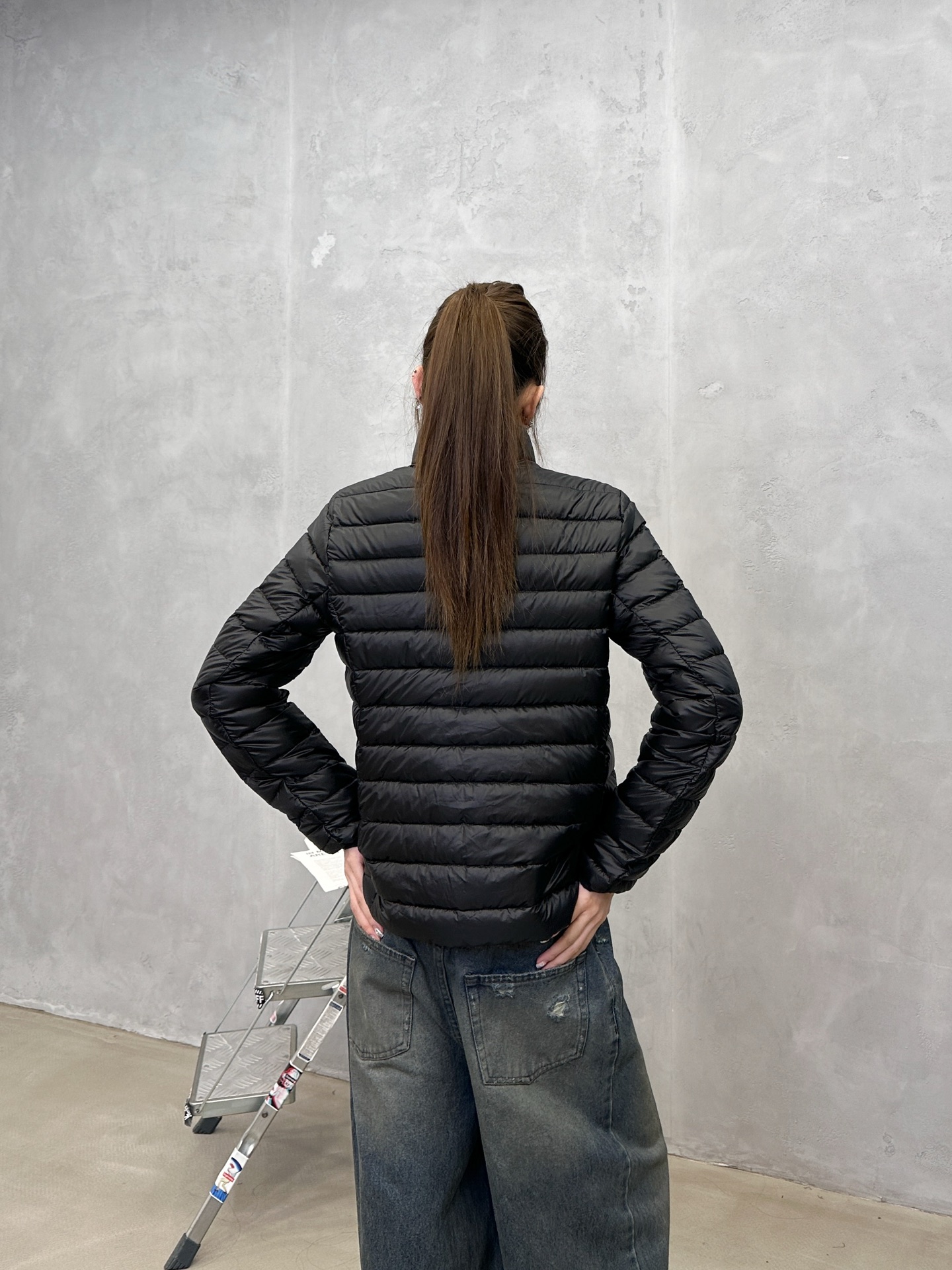 🌾Miu ｜ 新款羽绒服，经典进口印花标，手工车线多间隔款式，超薄品牌无胆羽绒面料，90白鹅绒填充，男女