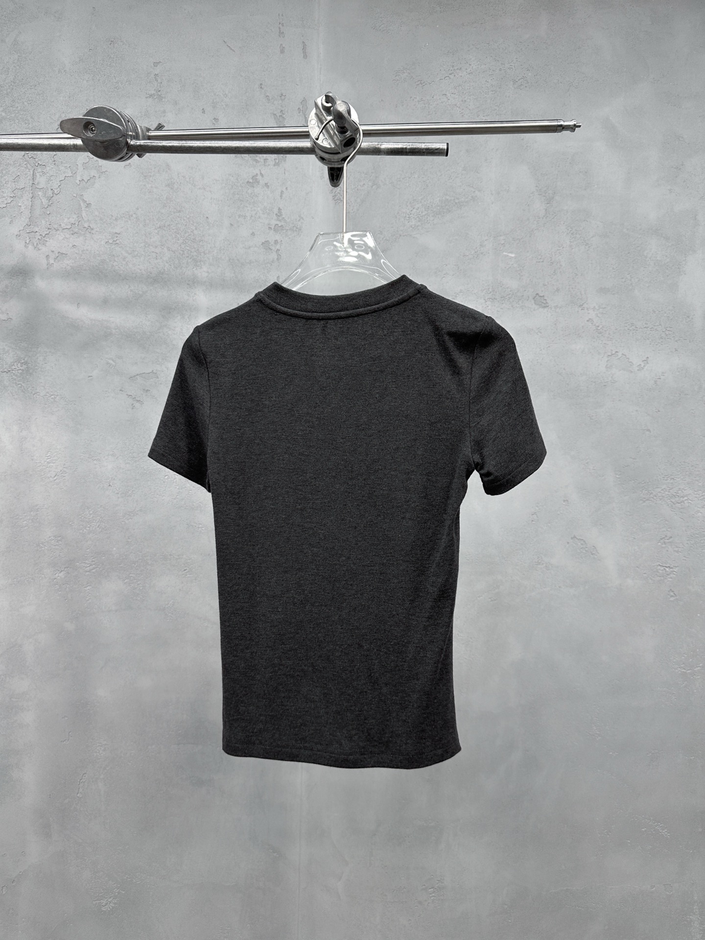 🌾Miu ｜ 新款打底短袖t，基础修身版型，进口莱赛尔羊毛面料亲肤感超强，时尚休闲，尺码sml