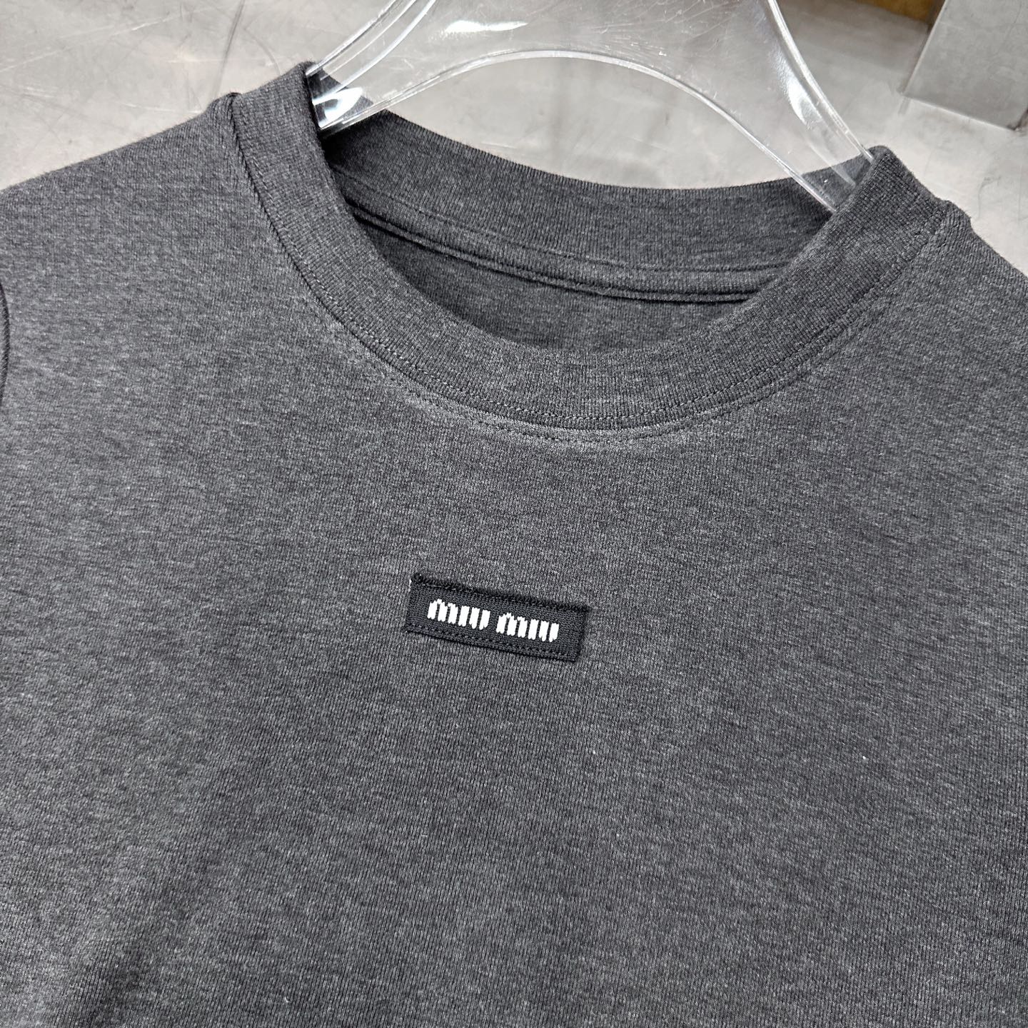 🌾Miu ｜ 新款打底短袖t，基础修身版型，进口莱赛尔羊毛面料亲肤感超强，时尚休闲，尺码sml