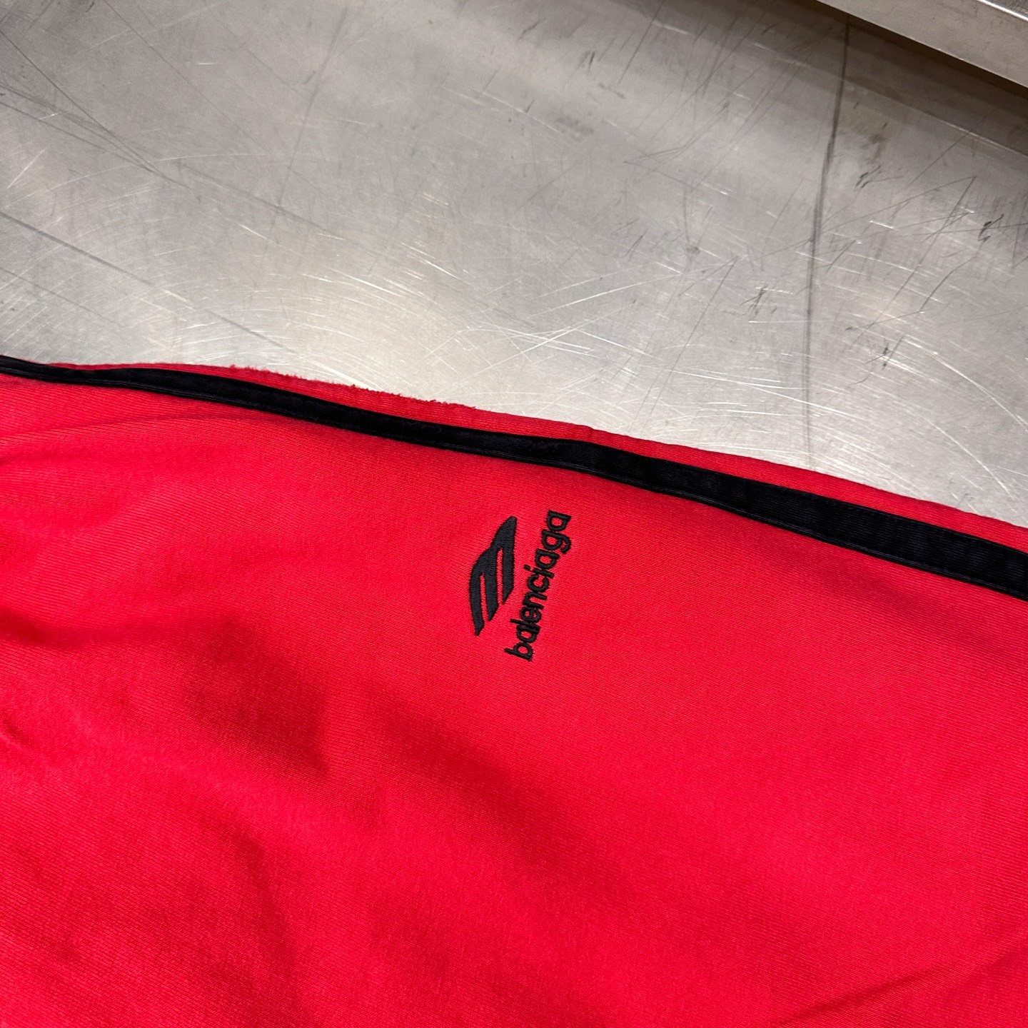 🌾巴黎 ｜ 新款休闲卫裤，成衣洗水吊磨工艺加经典刺绣标，手工车侧杠，男女同款，尺码sml