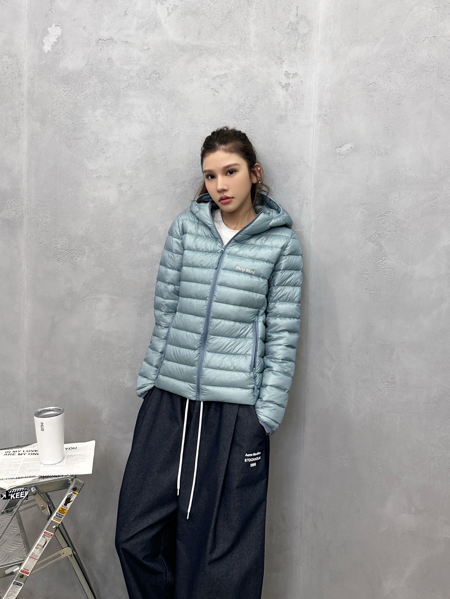 🌾Miu ｜ 新款羽绒服，经典进口印花标，手工车线多间隔款式，超薄品牌无胆羽绒面料，90白鹅绒填充，休闲