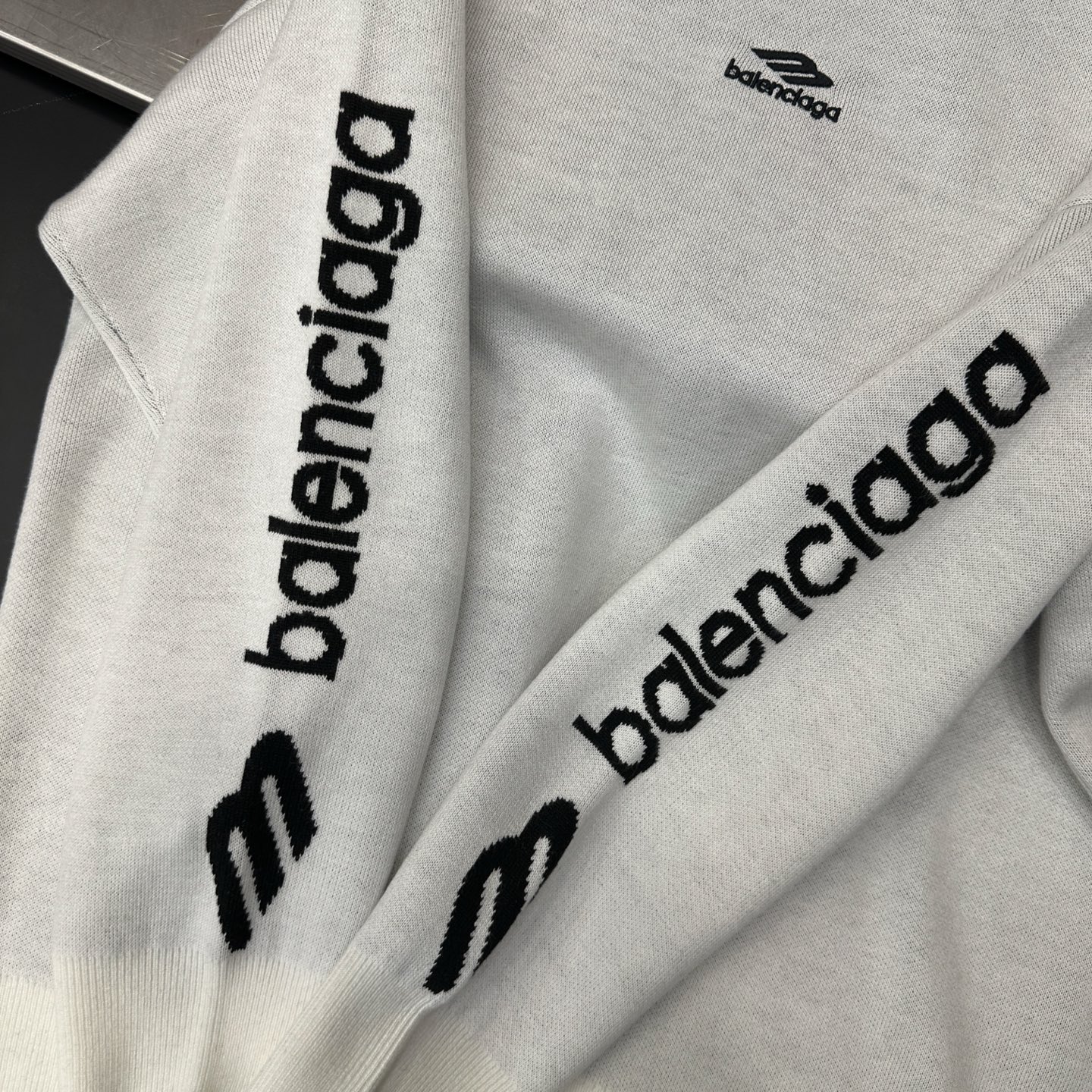 🌾巴黎 ｜ 新款羊毛上衣，经典刺绣标，提花羊毛混纺纱线，时尚休闲，男女同款，尺码sml