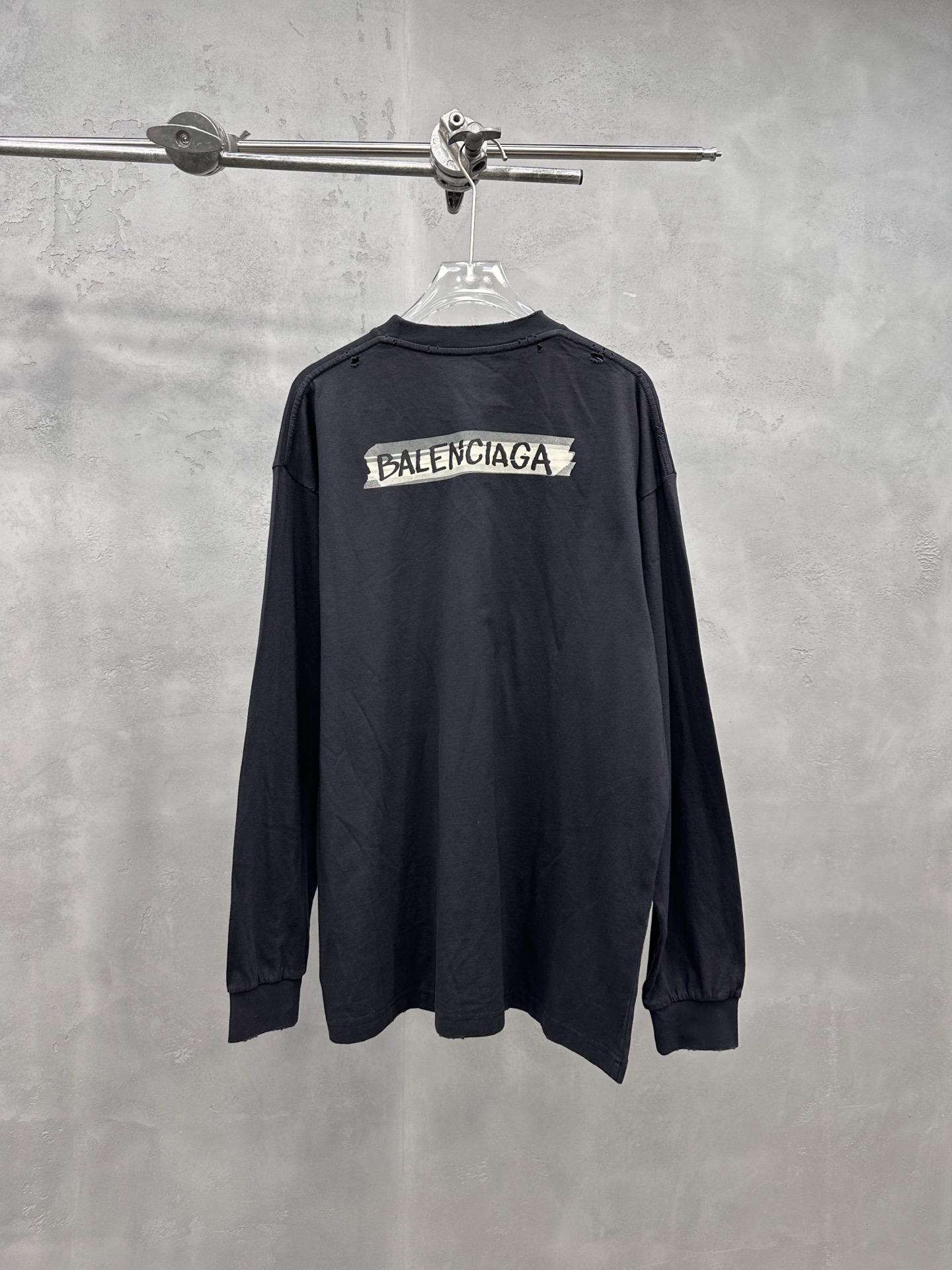 🌾巴黎 ｜ 新款长袖t，成衣洗水吊磨加特殊胶布印花工艺，男女同款，尺码sml