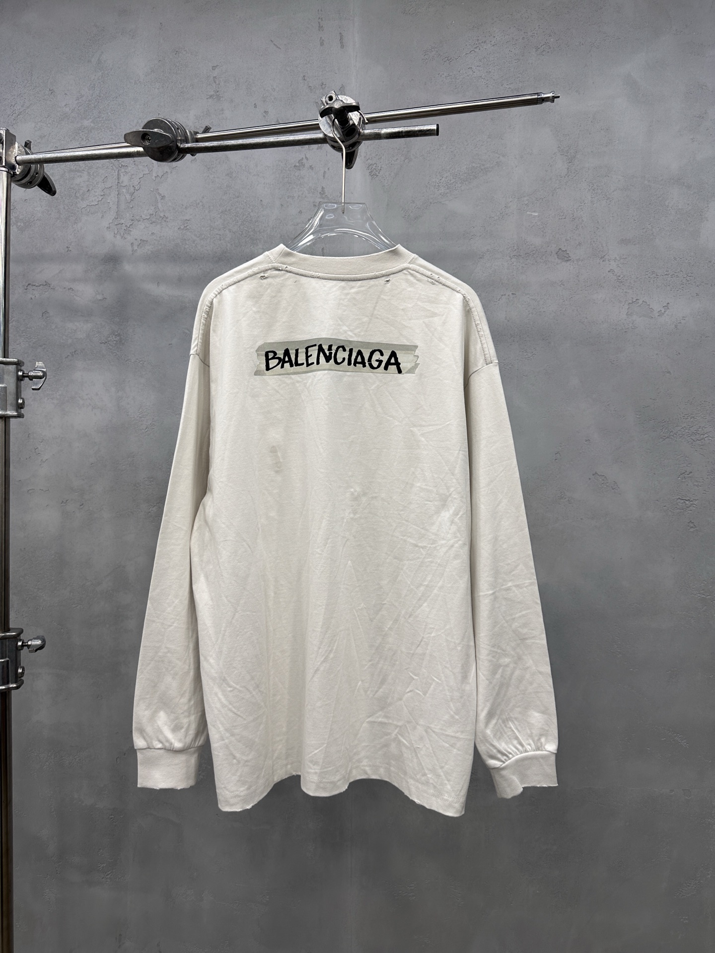 🌾巴黎 ｜ 新款长袖t，成衣洗水吊磨加特殊胶布印花工艺，男女同款，尺码sml