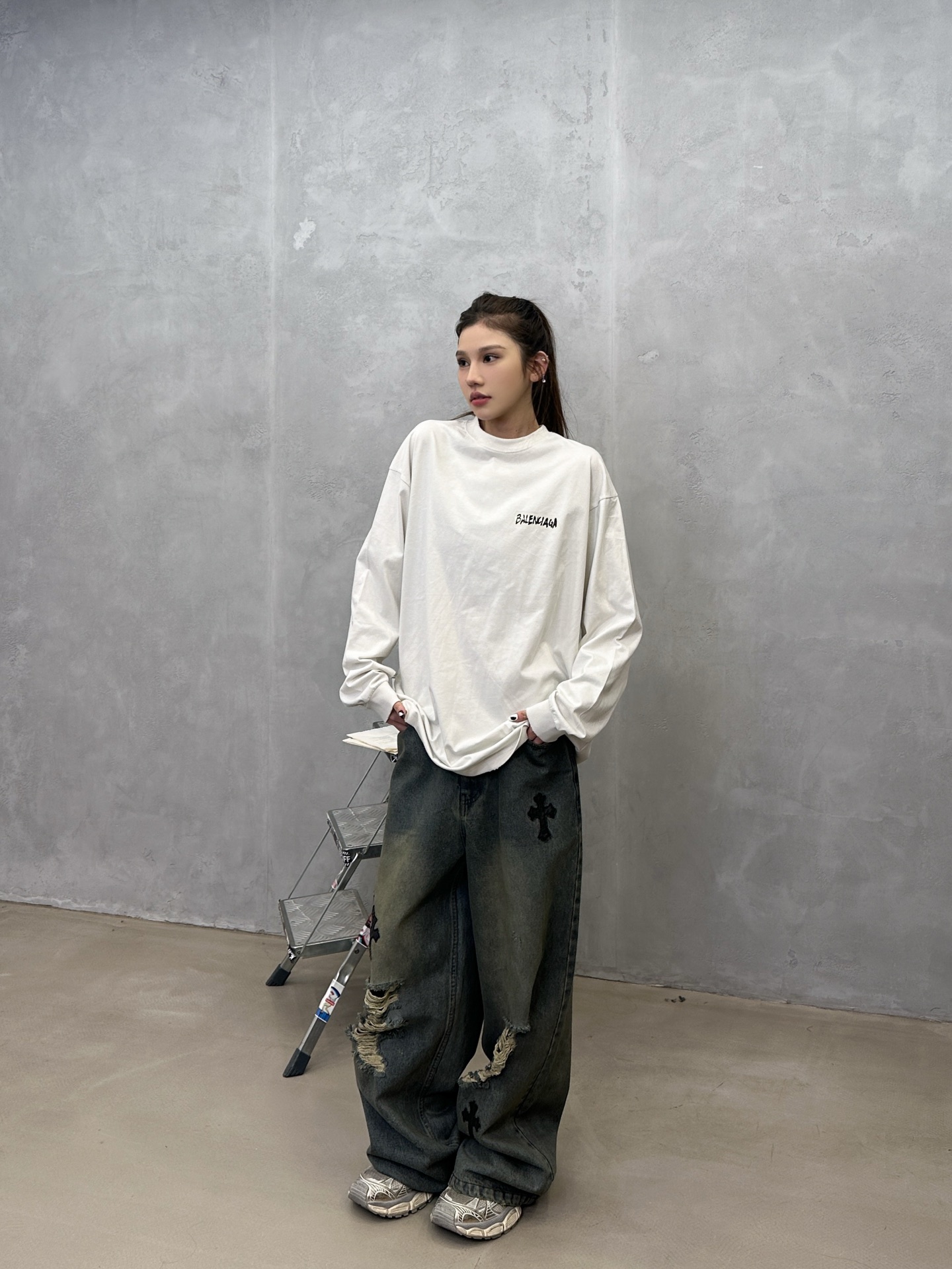 🌾巴黎 ｜ 新款长袖t，成衣洗水吊磨加特殊胶布印花工艺，男女同款，尺码sml