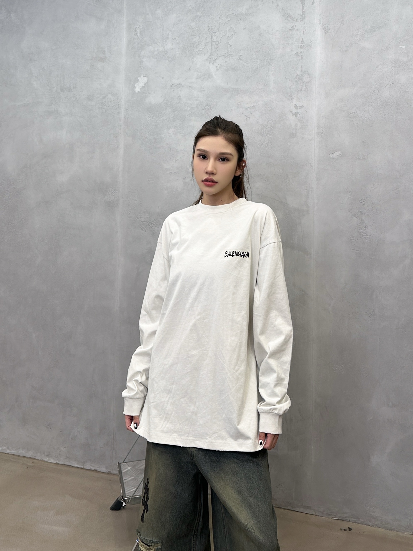 🌾巴黎 ｜ 新款长袖t，成衣洗水吊磨加特殊胶布印花工艺，男女同款，尺码sml