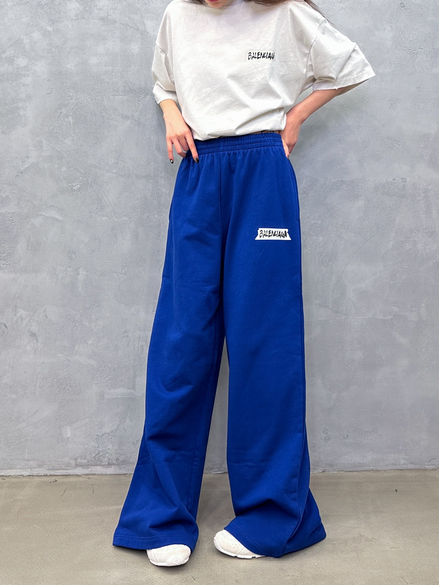 🌾巴黎 ｜ 新款休闲卫裤，成衣洗水加胶布印花工艺，男女同款，尺码sml