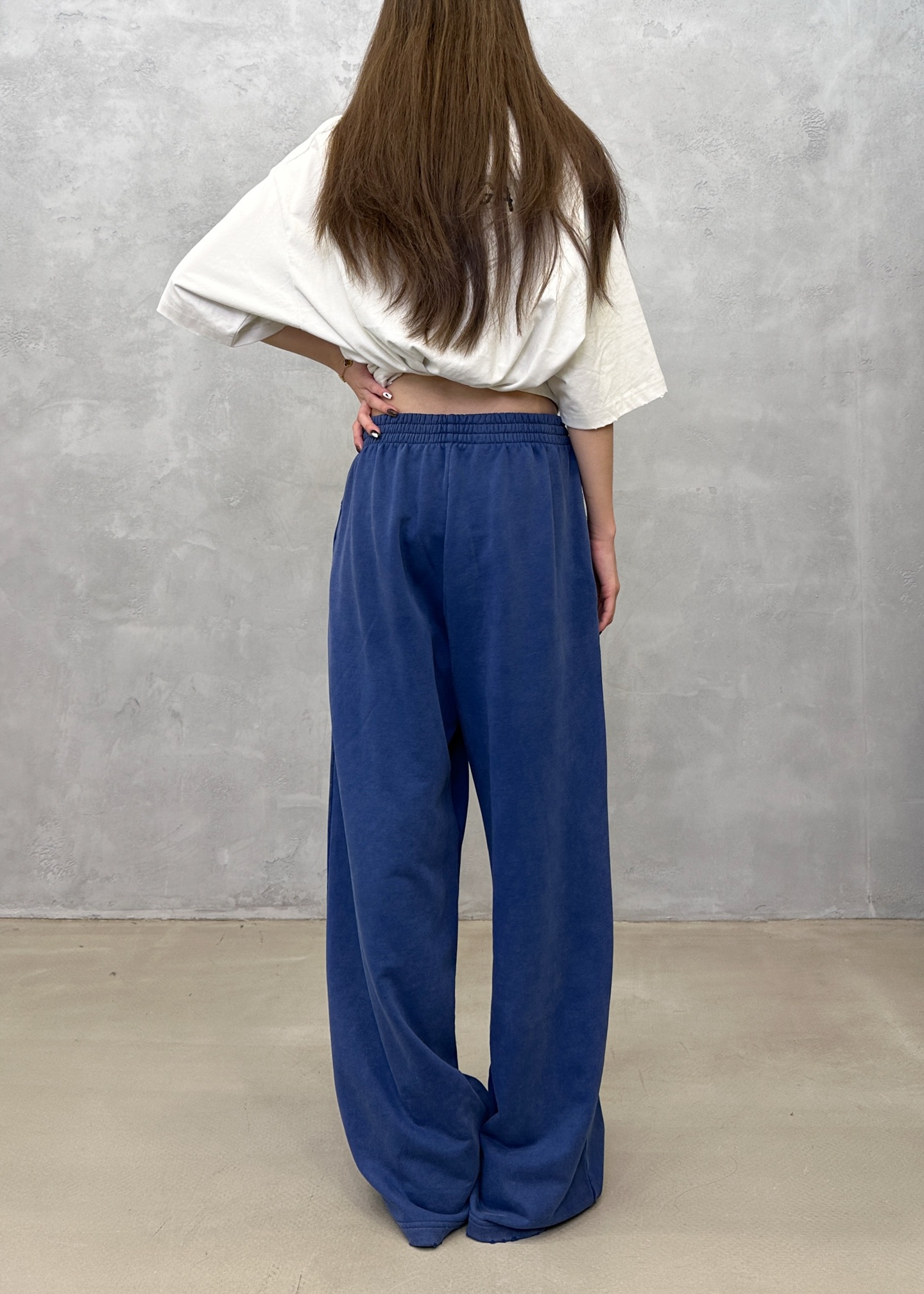 🌾巴黎 ｜ 新款休闲卫裤，成衣洗水炒色吊磨工艺加经典刺绣标，抓绒保暖面料，男女同款，尺码sml