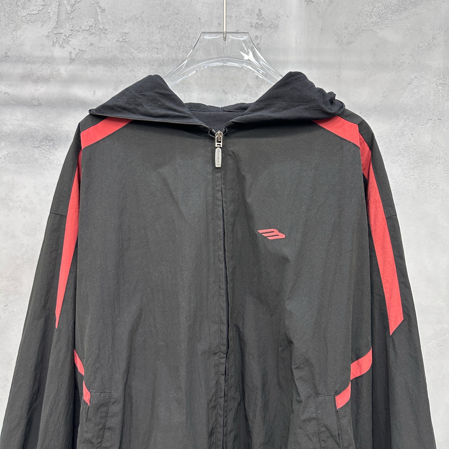 🌾巴黎 ｜ 新款双层外套，品牌经典刺绣标，成衣洗水撞色拼接做工，进口高密棉混纺防泼水面料加精梳全棉针织里