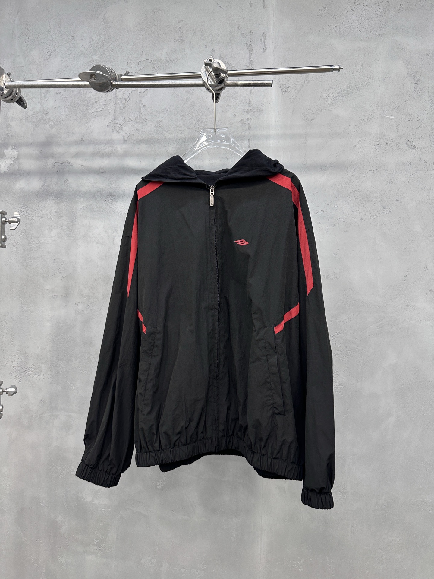 🌾巴黎 ｜ 新款双层外套，品牌经典刺绣标，成衣洗水撞色拼接做工，进口高密棉混纺防泼水面料加精梳全棉针织里