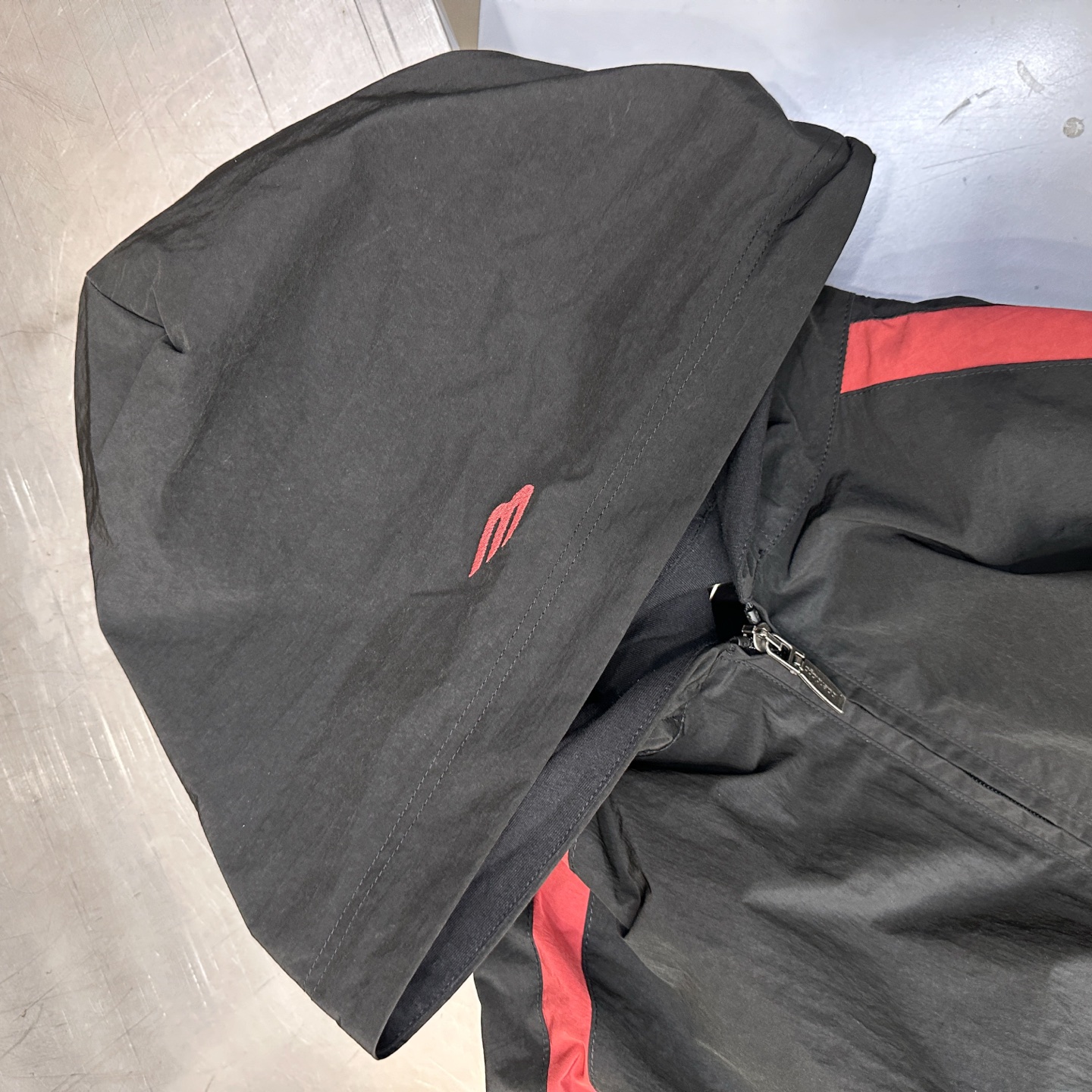 🌾巴黎 ｜ 新款双层外套，品牌经典刺绣标，成衣洗水撞色拼接做工，进口高密棉混纺防泼水面料加精梳全棉针织里