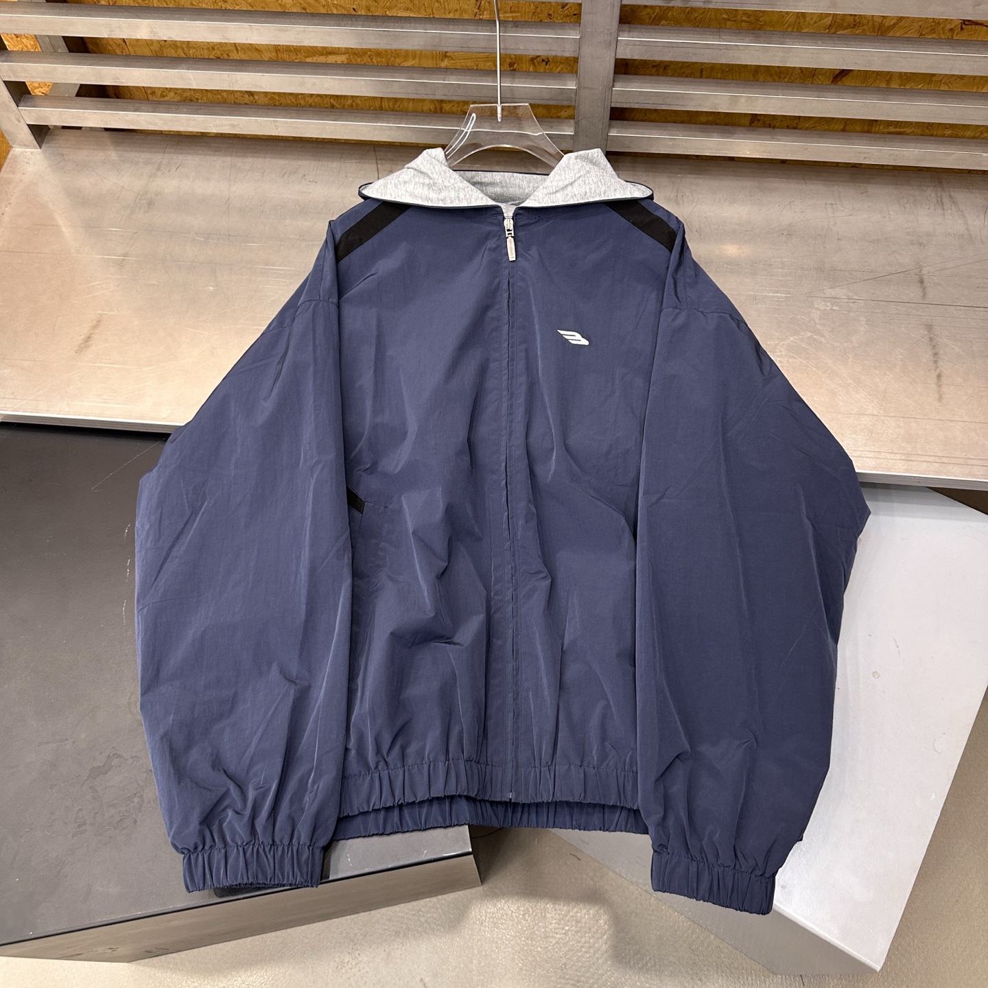 🌾巴黎 ｜ 新款双层外套，品牌经典刺绣标，成衣洗水撞色拼接做工，进口高密棉混纺防泼水面料加精梳全棉针织里