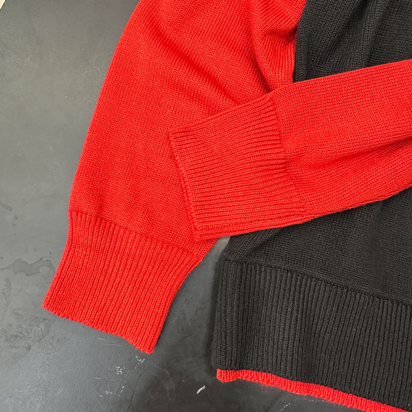 🌾克罗心 ｜ 新款羊毛开衫，经典前后印花标，羊毛混纺面料撞色做工，时尚休闲，尺码sml