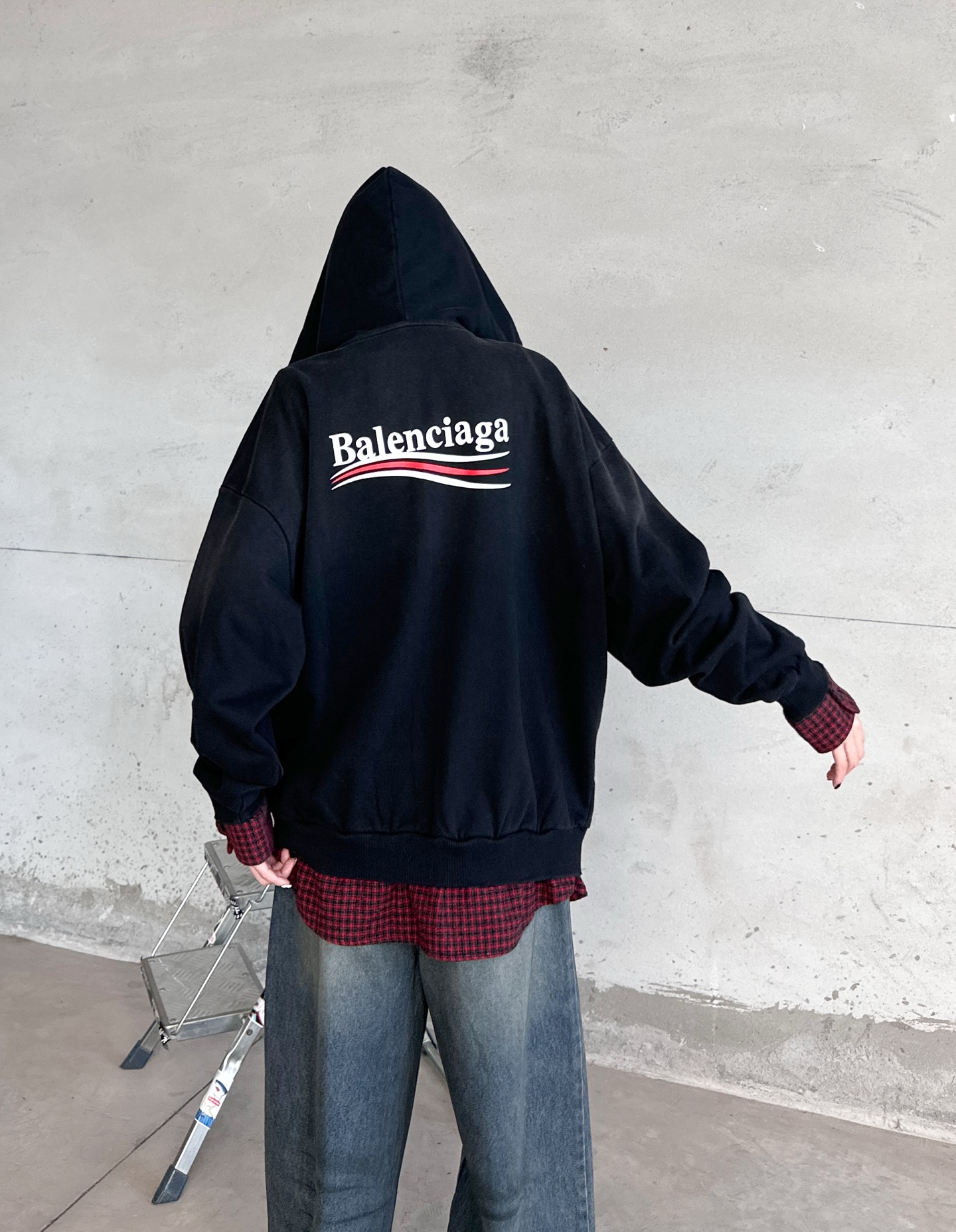 🌾巴黎 ｜ 新款拼接卫衣开衫，成衣洗水喷色吊磨工艺加前后印花，经典假两件拼接做工，男女同款，尺码sml