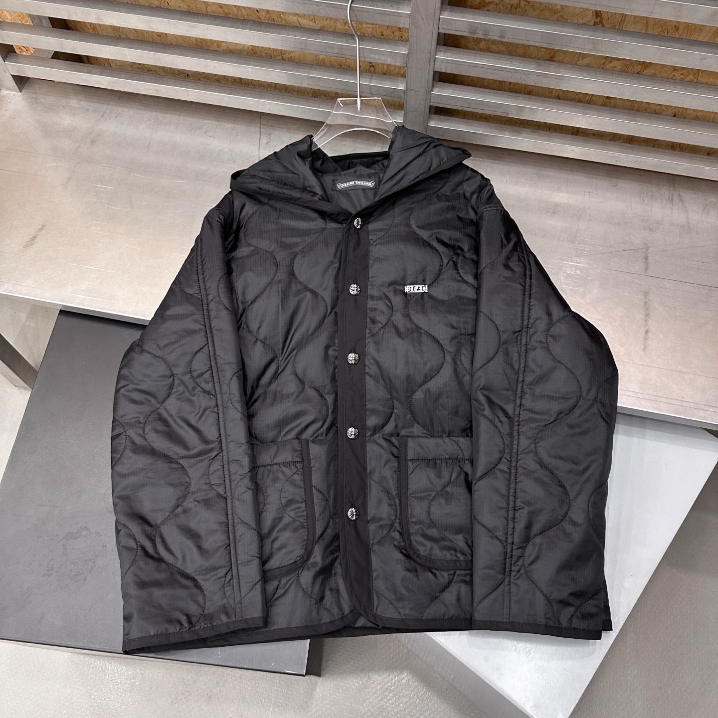 🌾克罗心 ｜ 新款棉服外套，进口超薄暗格尼龙面料，手工珠片刺绣工艺，男女同款，时尚休闲，尺码sml