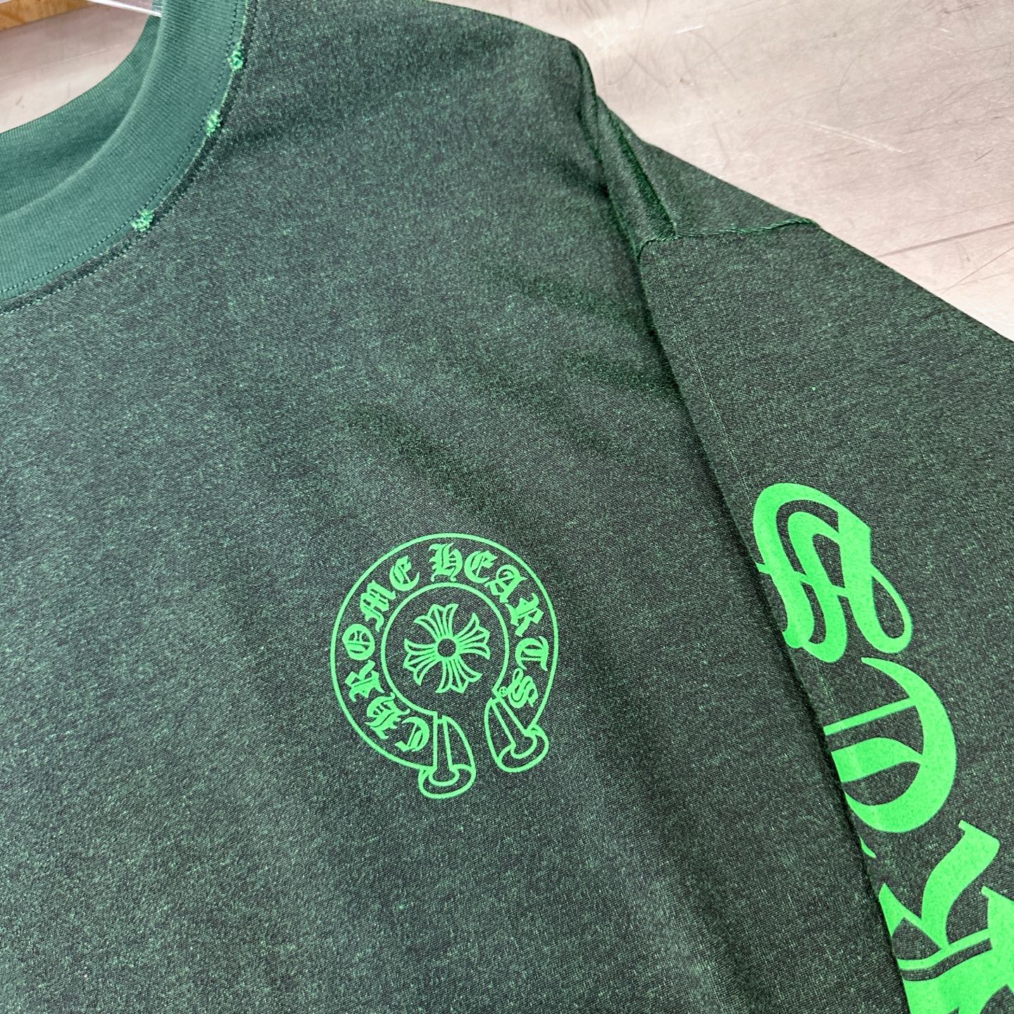 🌾克罗心 ｜ 新款长袖t，成衣洗水吊磨工艺加5处印花，特殊彩棉面料，男女同款，尺码sml