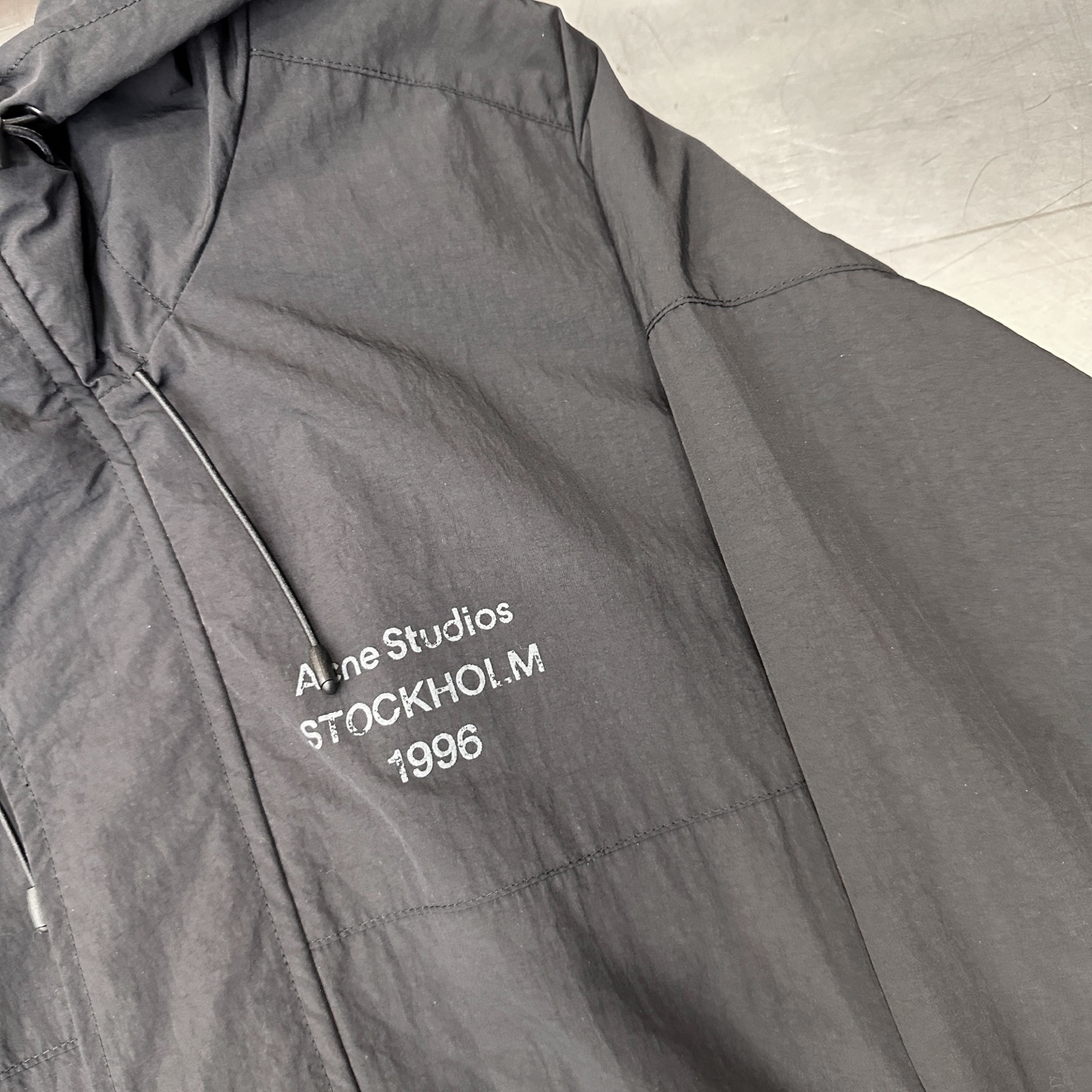 🌾Acne ｜ 新款休闲风衣，成衣洗水加经典印花标，双层做工，内里全棉色织格纹面料，休闲时尚，男女同款，