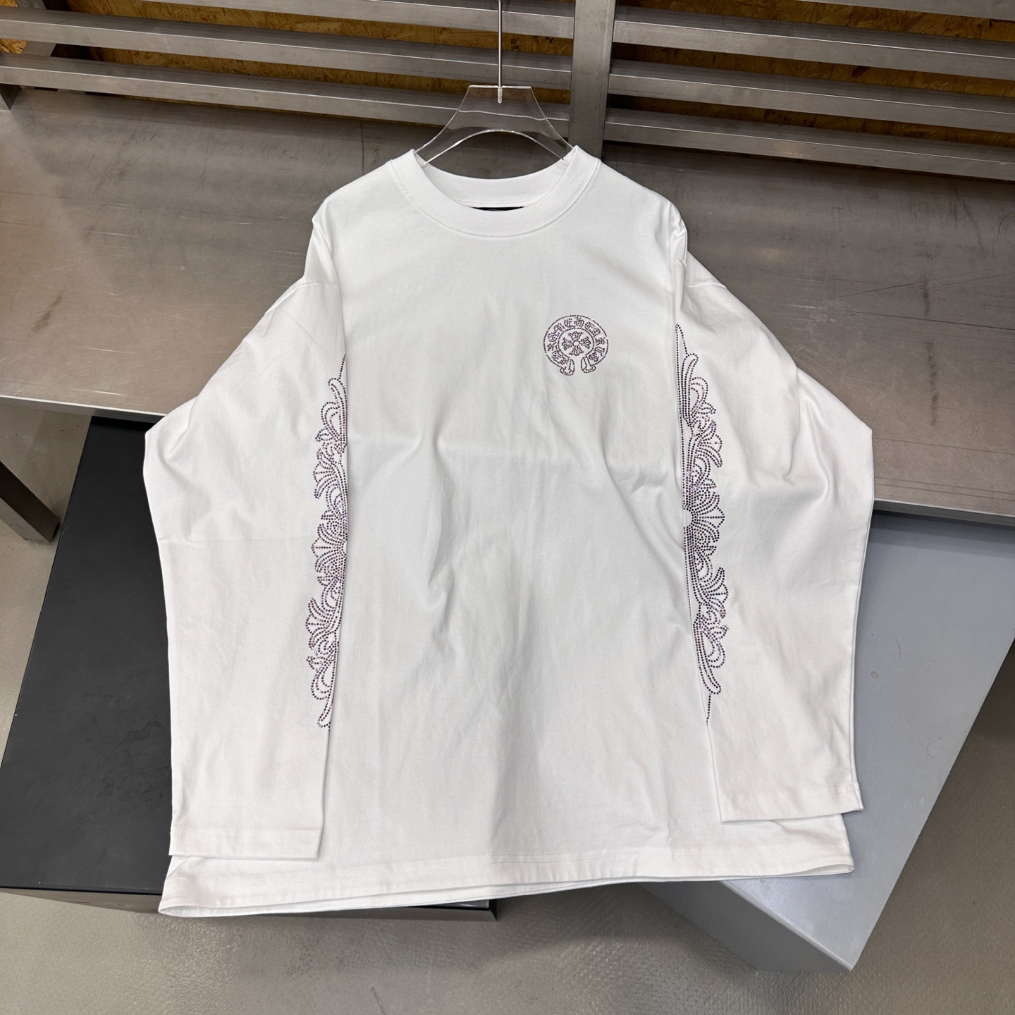 🌾克罗心 ｜ 新款长袖t，成衣洗水加5处烫钻工艺，休闲时尚，尺码sml