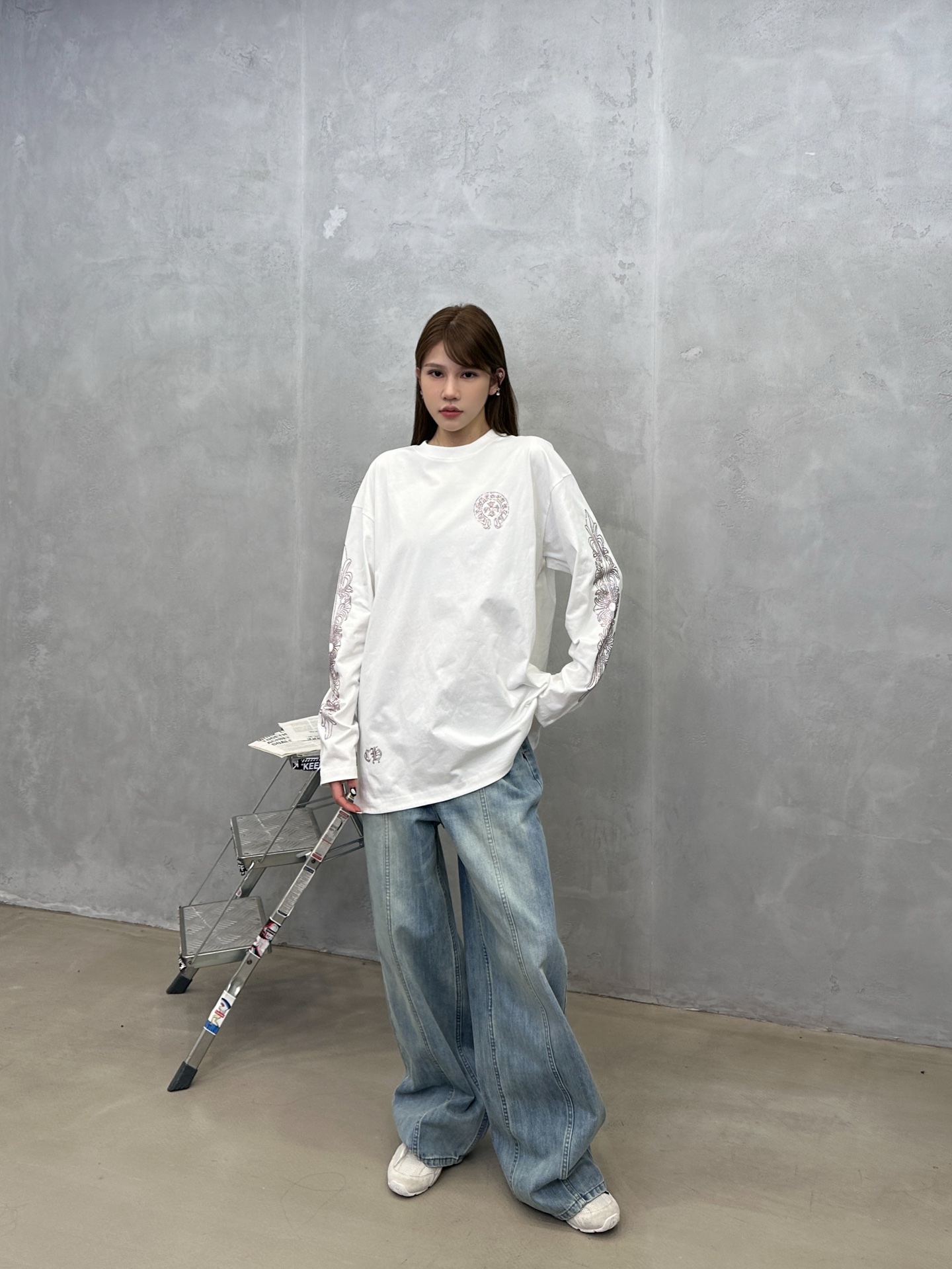 🌾克罗心 ｜ 新款长袖t，成衣洗水加5处烫钻工艺，休闲时尚，尺码sml