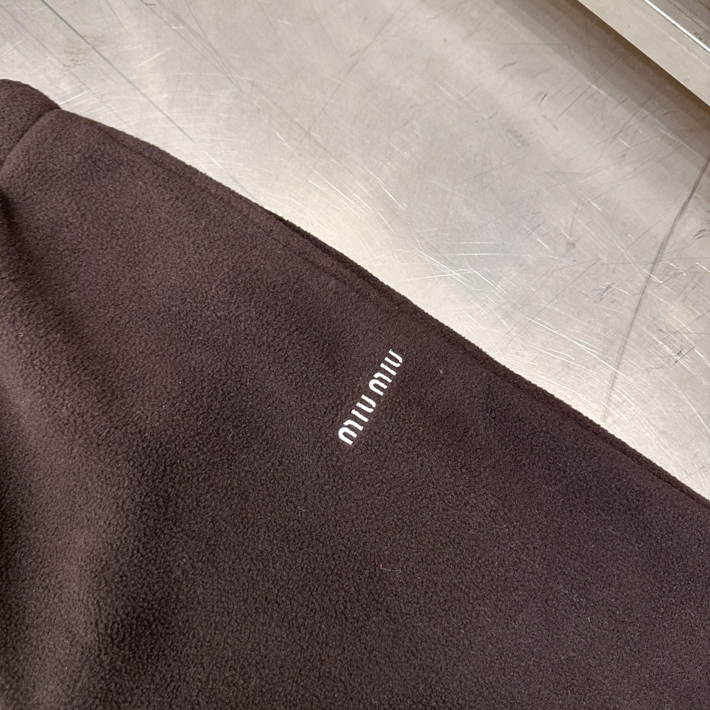 🌾Miu ｜ 新款休闲裤，经典刺绣标，高密摇粒绒保暖面料，休闲极简款式，尺码sml