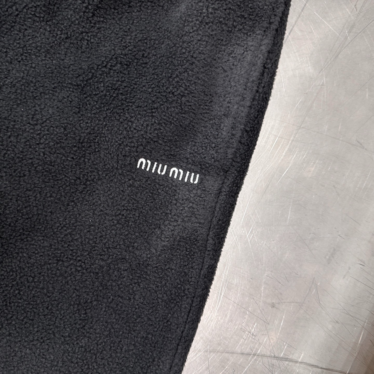 🌾Miu ｜ 新款休闲裤，经典刺绣标，高密摇粒绒保暖面料，休闲极简款式，尺码sml