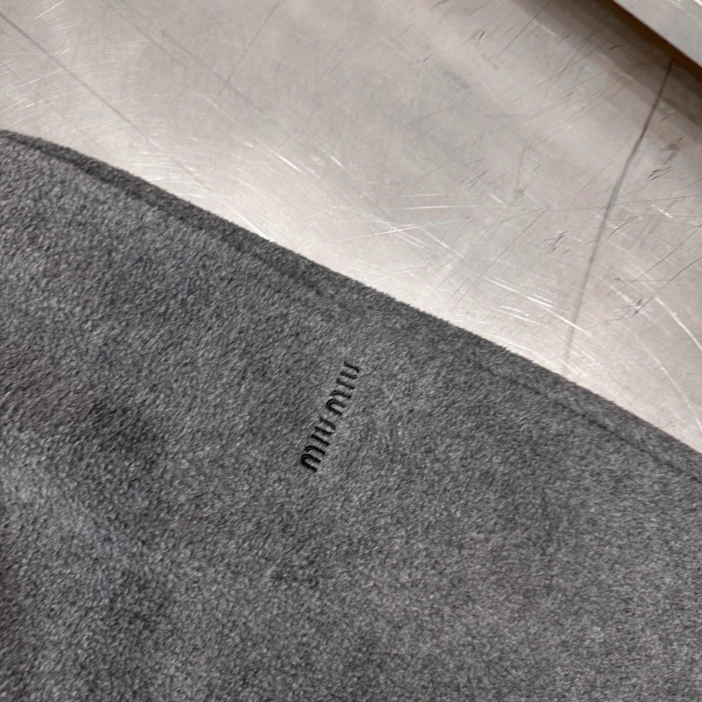 🌾Miu ｜ 新款休闲裤，经典刺绣标，高密摇粒绒保暖面料，休闲极简款式，尺码sml