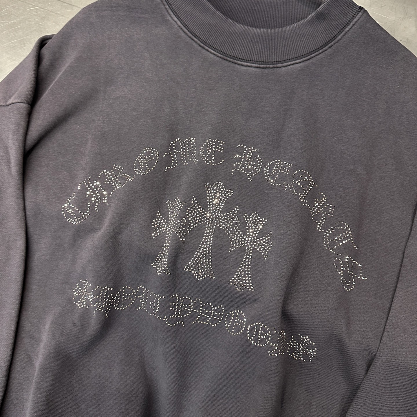 🌾克罗心 ｜ 新款圆领卫衣，成衣洗水喷色吊磨工艺加烫钻，男女同款，尺码sml