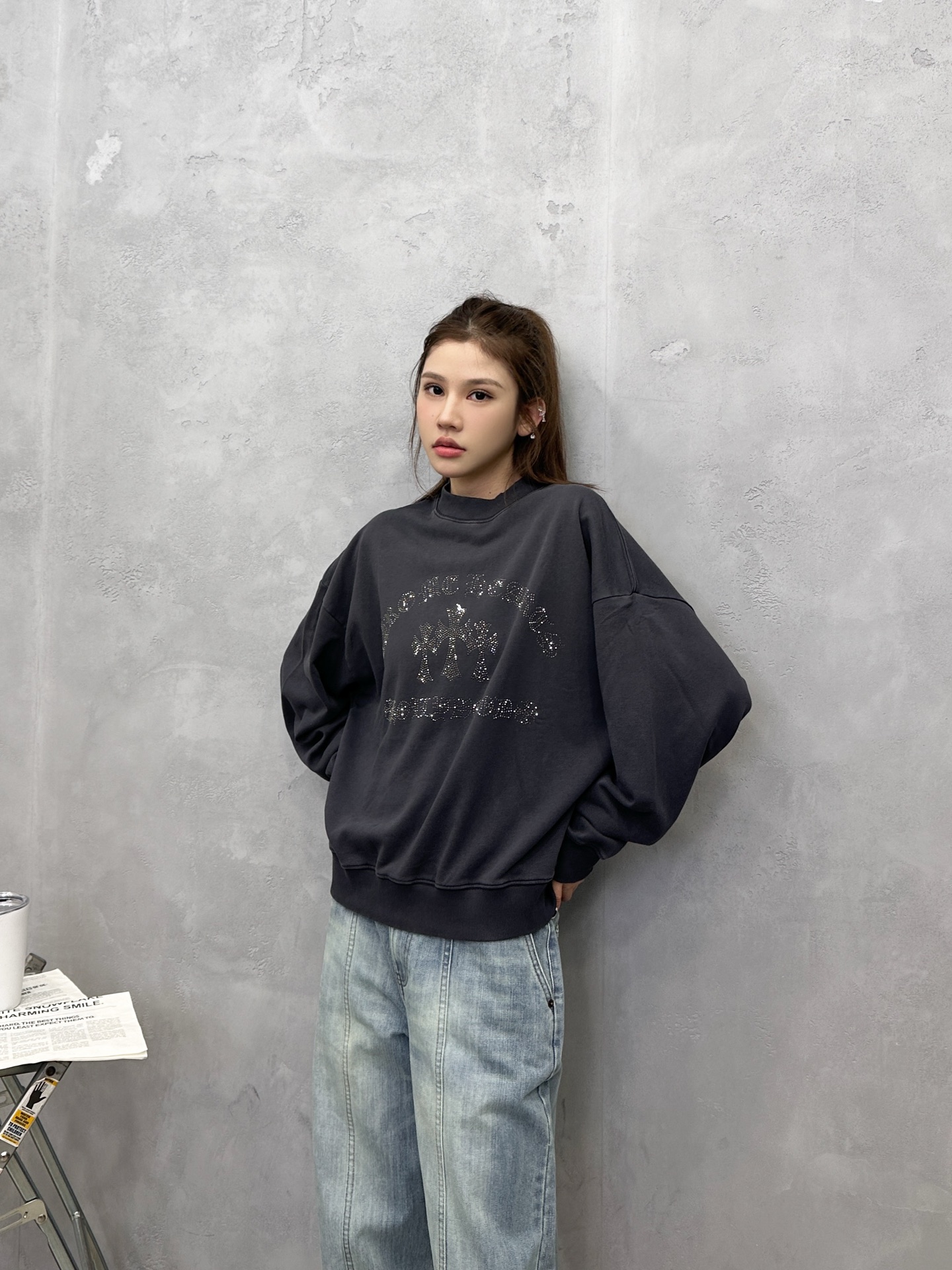 🌾克罗心 ｜ 新款圆领卫衣，成衣洗水喷色吊磨工艺加烫钻，男女同款，尺码sml