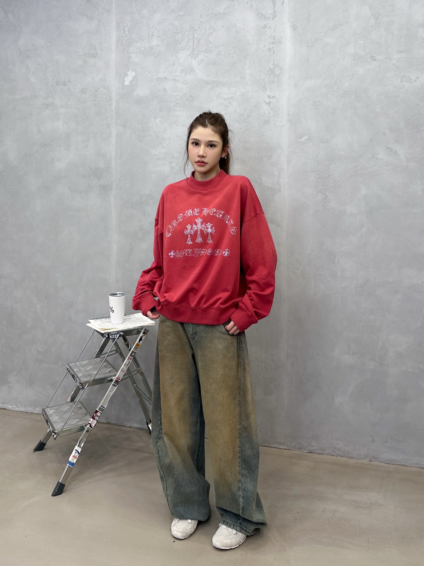 🌾克罗心 ｜ 新款圆领卫衣，成衣洗水喷色吊磨工艺加烫钻，男女同款，尺码sml