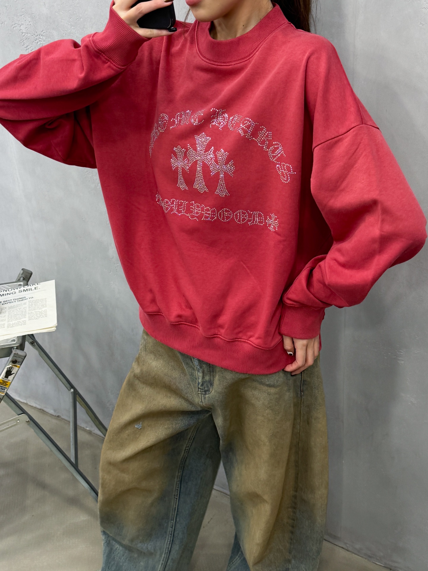 🌾克罗心 ｜ 新款圆领卫衣，成衣洗水喷色吊磨工艺加烫钻，男女同款，尺码sml