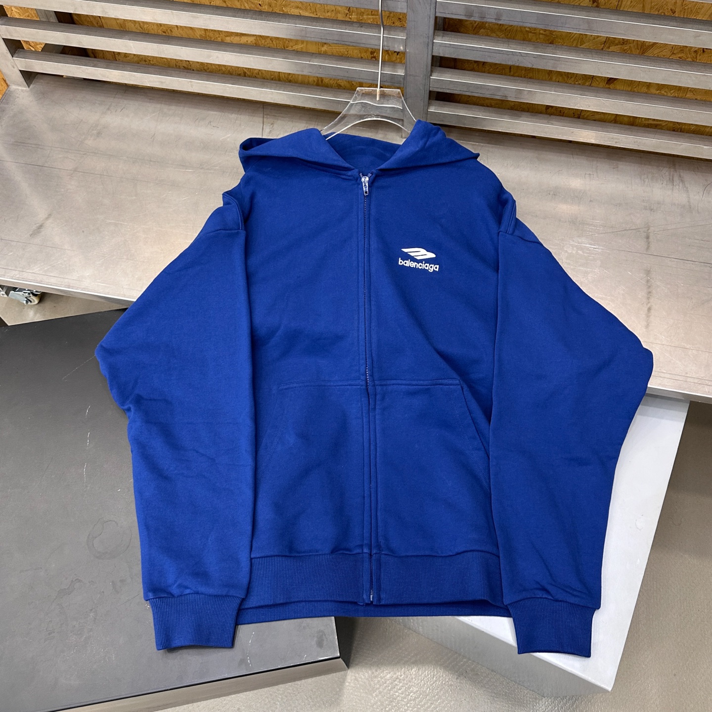 🌾巴黎 ｜ 新款卫衣开衫，成衣洗水刺绣工艺，男女同款，尺码sml