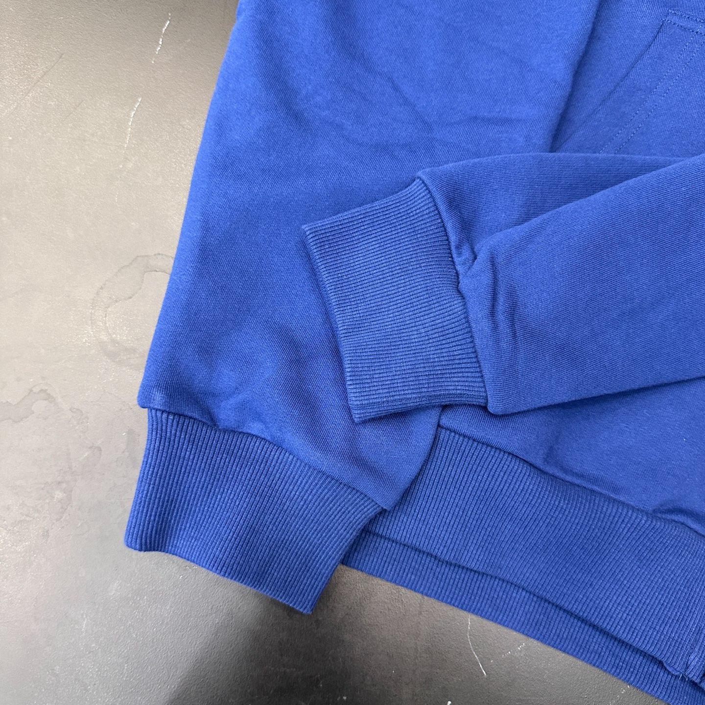 🌾巴黎 ｜ 新款卫衣开衫，成衣洗水刺绣工艺，男女同款，尺码sml