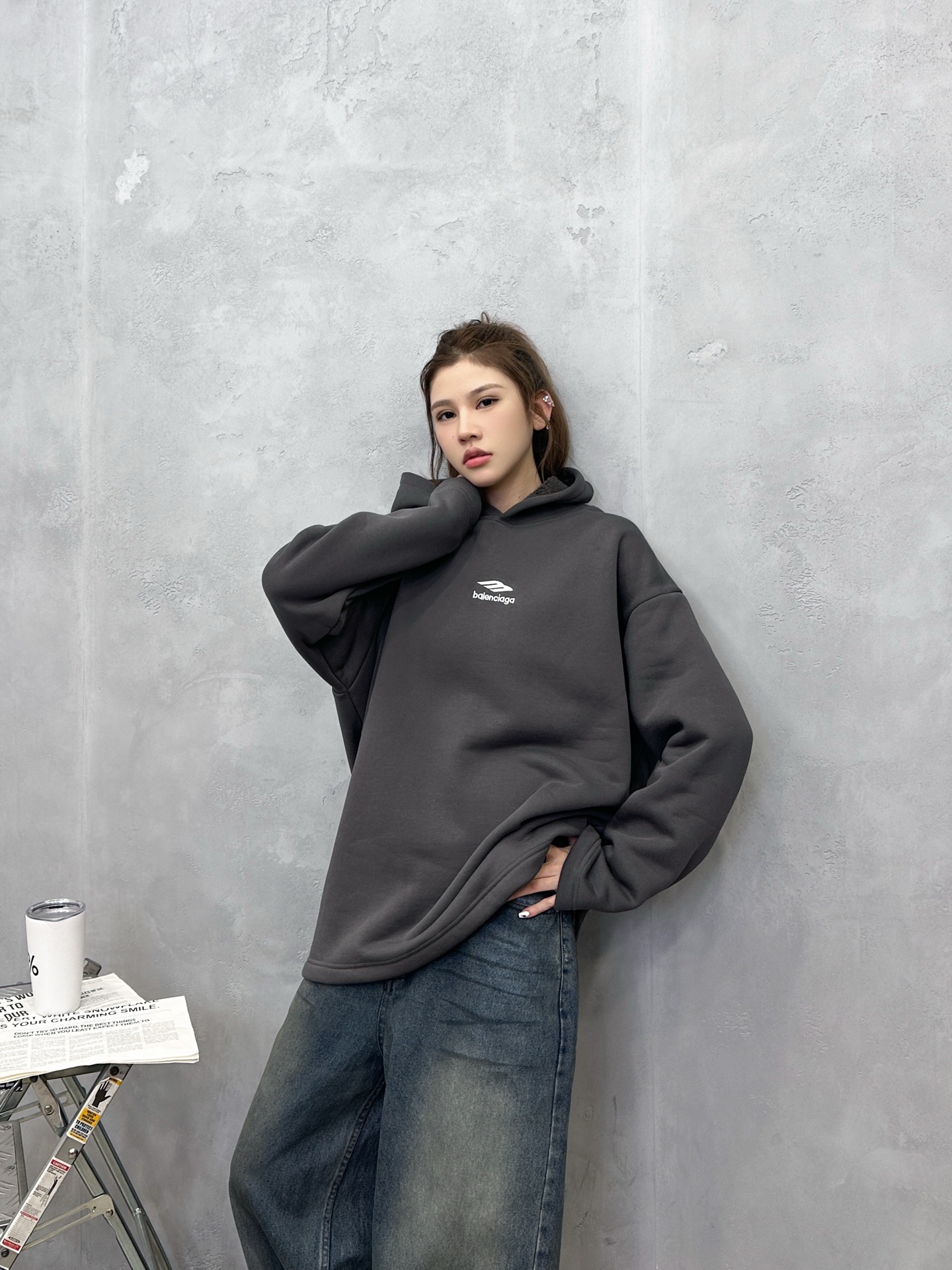 🌾巴黎 ｜ 新款保暖卫衣，前后刺绣标，保暖空气层面料，男女同款，尺码sml