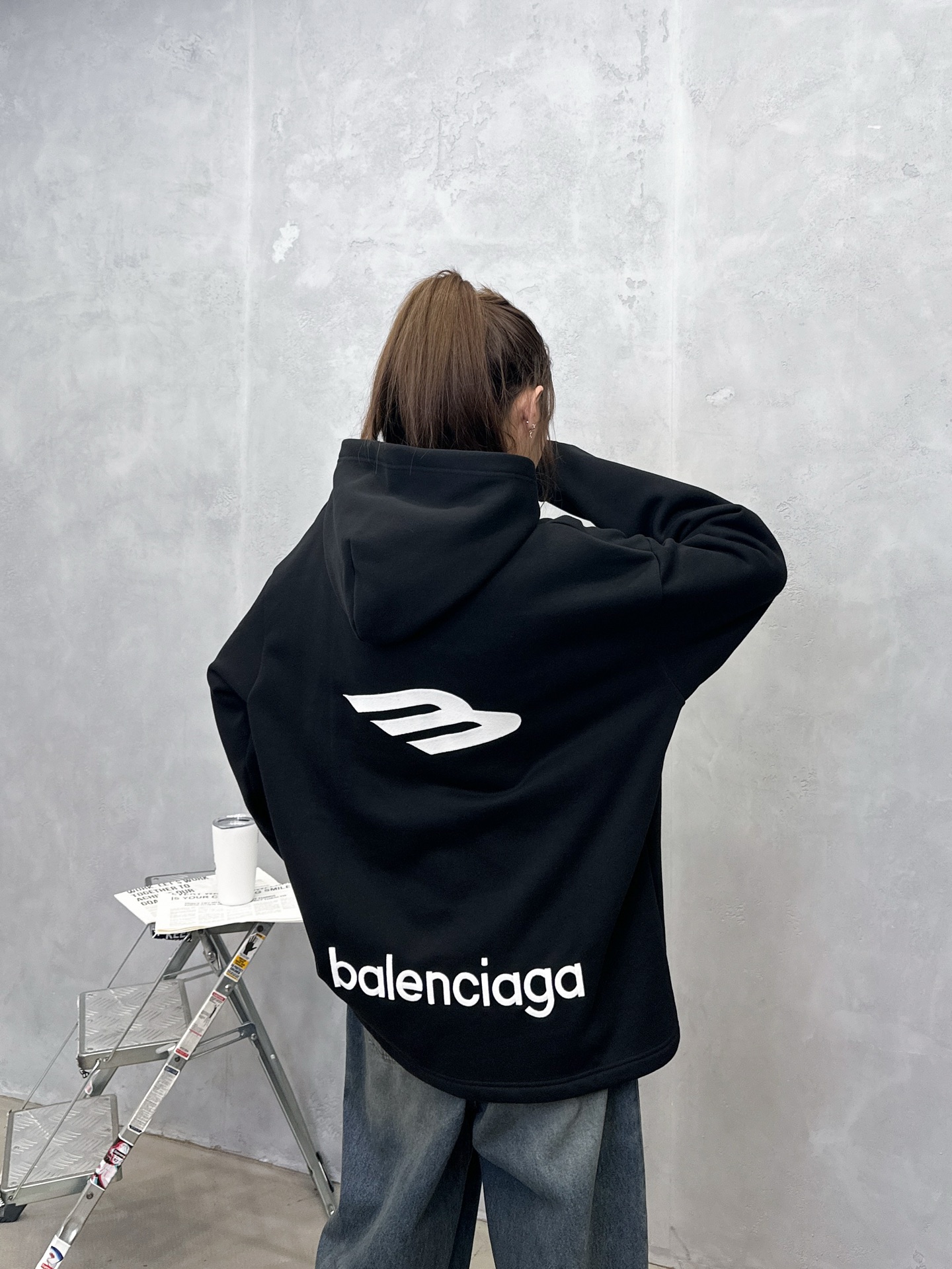 🌾巴黎 ｜ 新款保暖卫衣，前后刺绣标，保暖空气层面料，男女同款，尺码sml