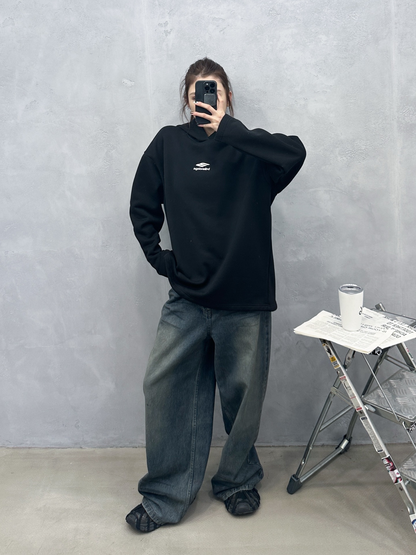 🌾巴黎 ｜ 新款保暖卫衣，前后刺绣标，保暖空气层面料，男女同款，尺码sml