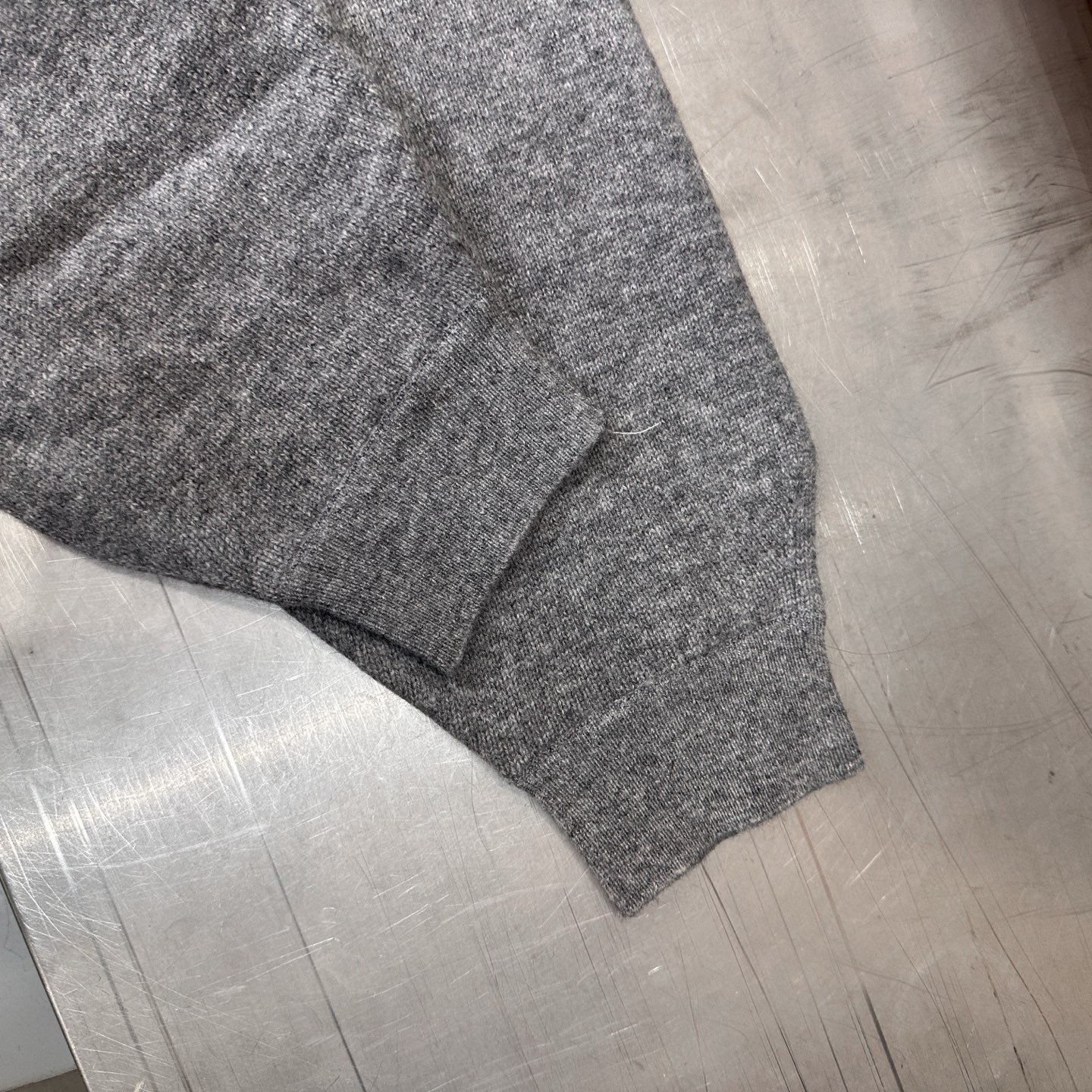 赛林 ｜ 新款羊毛休闲裤，品牌经典色织抽绳，羊毛混纺面料保暖性强，时尚休闲，尺码sml