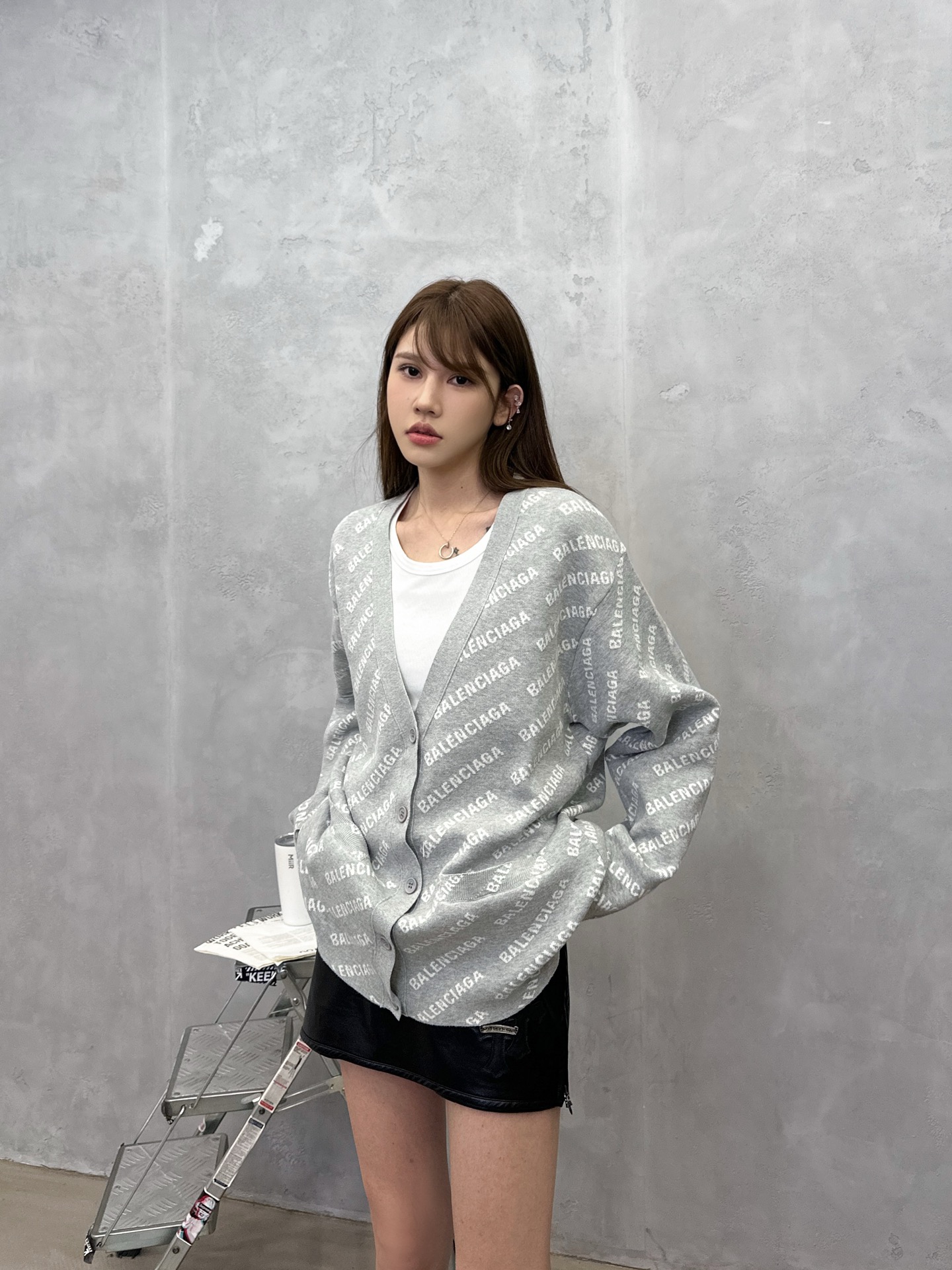 巴黎 ｜ 新款毛衣开衫，品牌经典logo色织开衫款式，时尚休闲，尺码sml