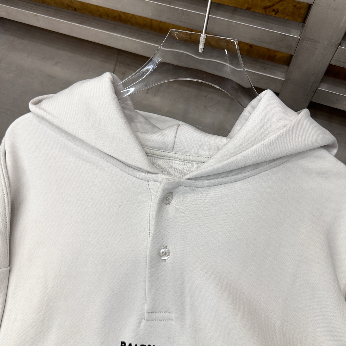 巴黎 ｜ 新款连帽卫衣，成衣洗水加前后刺绣工艺，男女同款，尺码sml