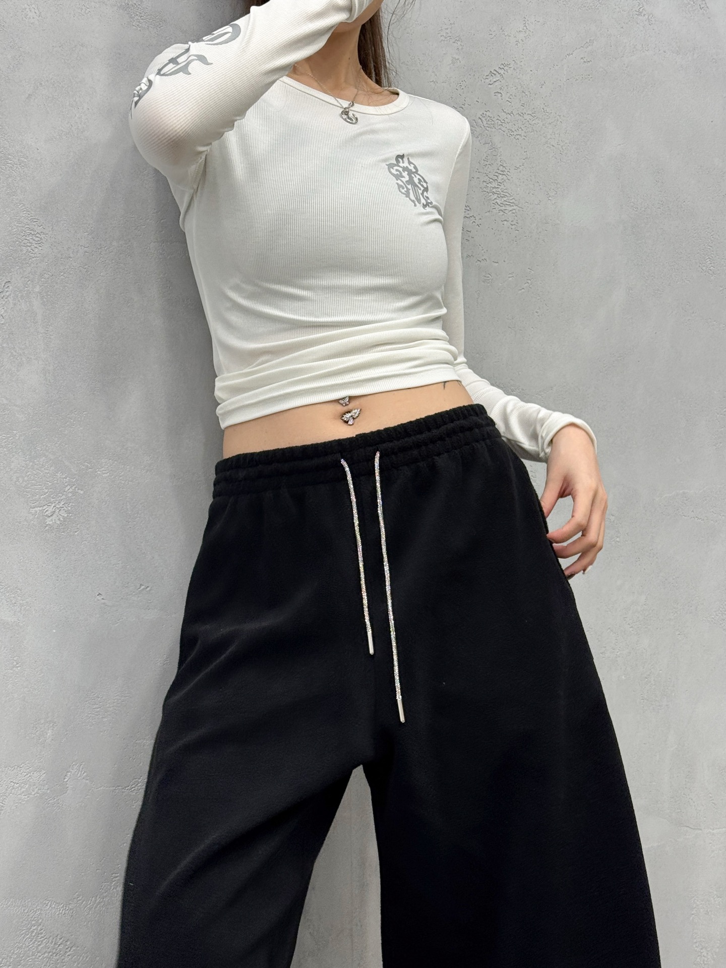 大王 ｜ 新款休闲裤，经典全钻抽绳，进口高密保暖摇粒绒面料，休闲时尚，尺码sml