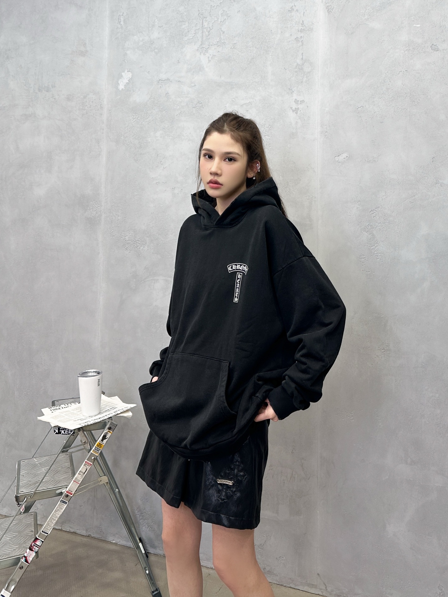 克罗心 ｜ 新款连帽卫衣，成衣洗水炒色喷色吊磨工艺加前后印花，男女同款，尺码sml