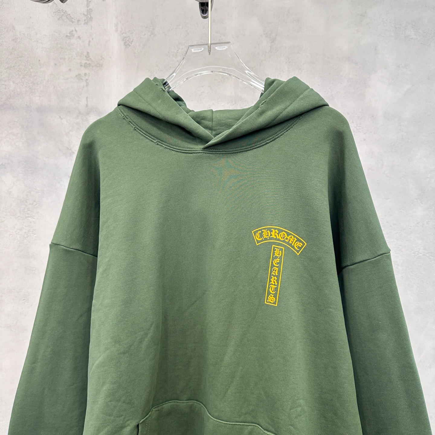 克罗心 ｜ 新款连帽卫衣，成衣洗水炒色喷色吊磨工艺加前后印花，男女同款，尺码sml