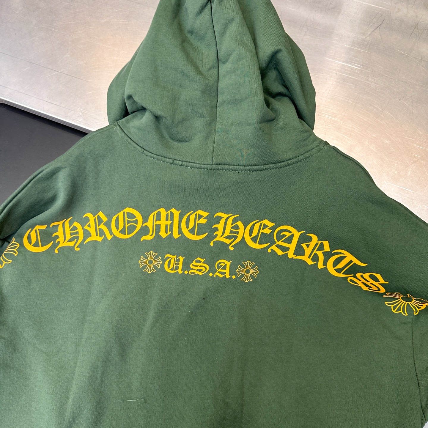 克罗心 ｜ 新款连帽卫衣，成衣洗水炒色喷色吊磨工艺加前后印花，男女同款，尺码sml