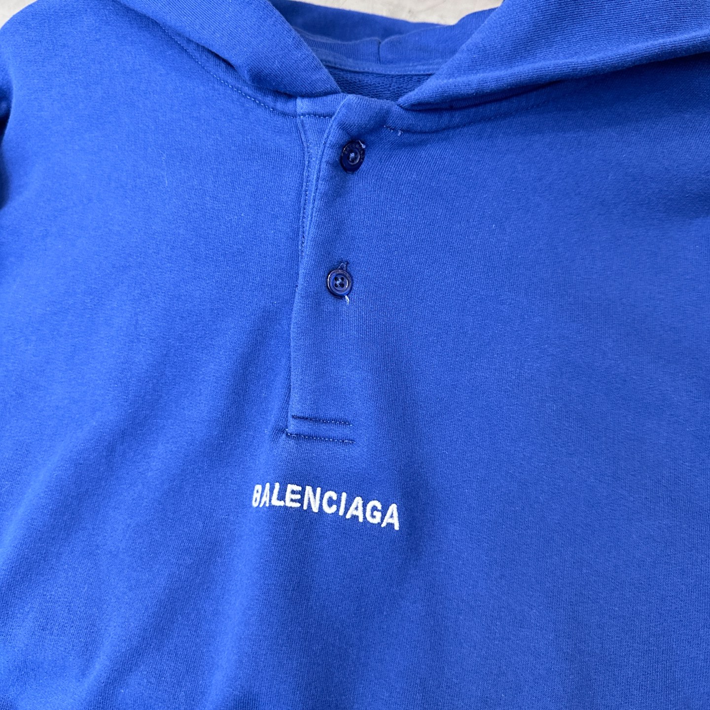 巴黎 ｜ 新款连帽卫衣，成衣洗水加前后刺绣工艺，男女同款，尺码sml