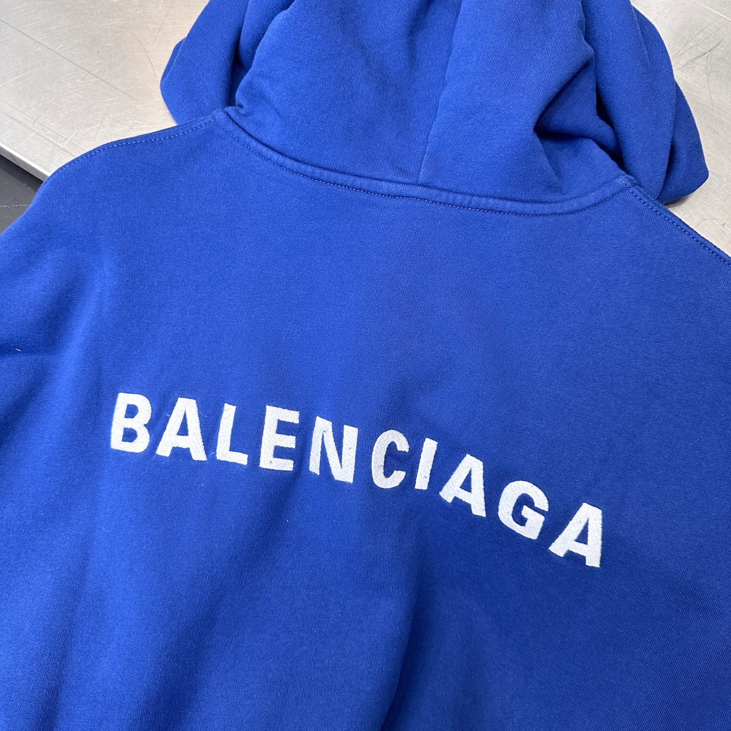 巴黎 ｜ 新款连帽卫衣，成衣洗水加前后刺绣工艺，男女同款，尺码sml