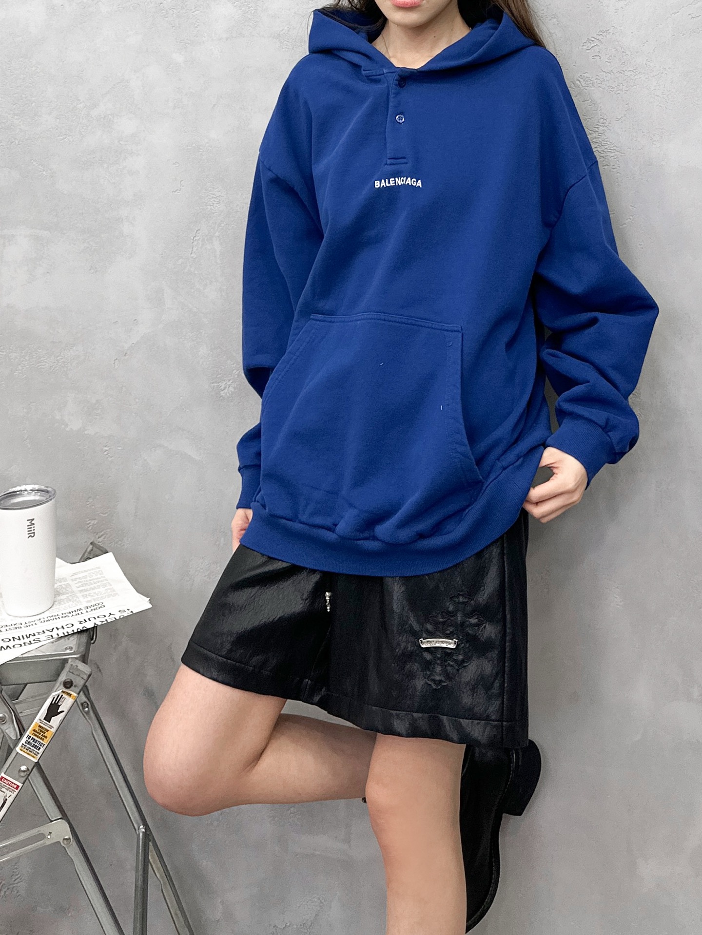 巴黎 ｜ 新款连帽卫衣，成衣洗水加前后刺绣工艺，男女同款，尺码sml