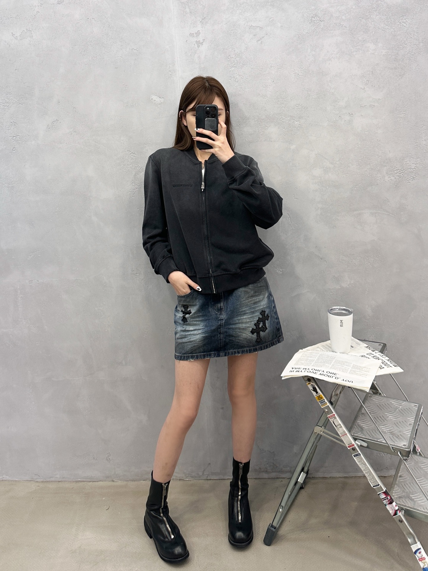 克罗心 ｜ 新款卫衣开衫，成衣洗水炒色喷色工艺加前后经典刺绣，男女同款，尺码sml