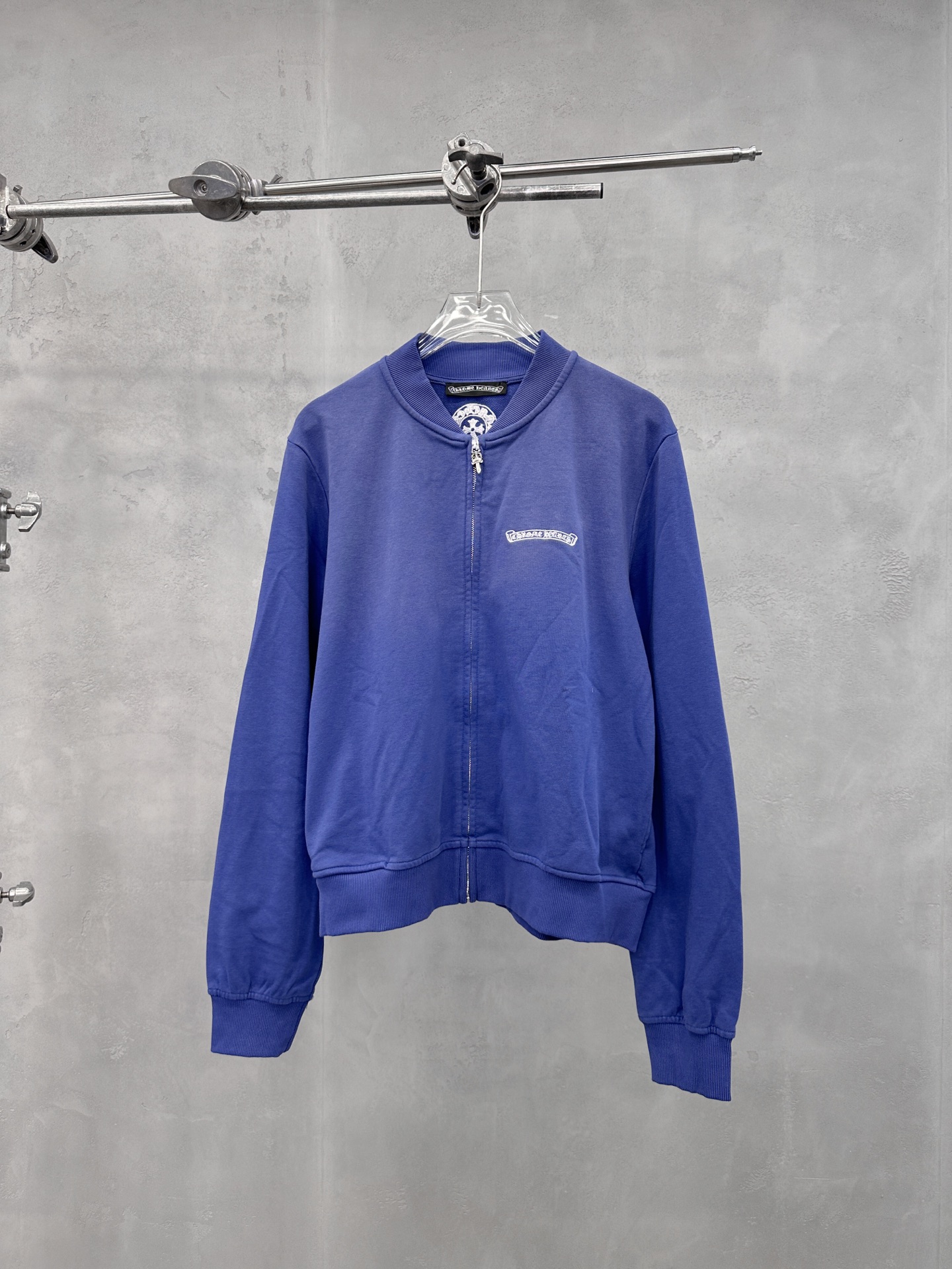 NO:637498,Chrome Hearts ｜ New hoodie cardigan, ready-to-wear washed and color-sprayed with classic embroidery on the front and back, same style for men and women, size sml, Chrome Hearts-clothing, chrome hearts, hoodie, sweatshirts, alexander wang19860909克罗心 ｜ 新款卫衣开衫,成衣洗水炒色喷色工艺加前后经典刺绣,男女同款,尺码sml,克罗心-服装,chrome hearts,hoodie,sweatshirts,alexander wang,Women's clothing