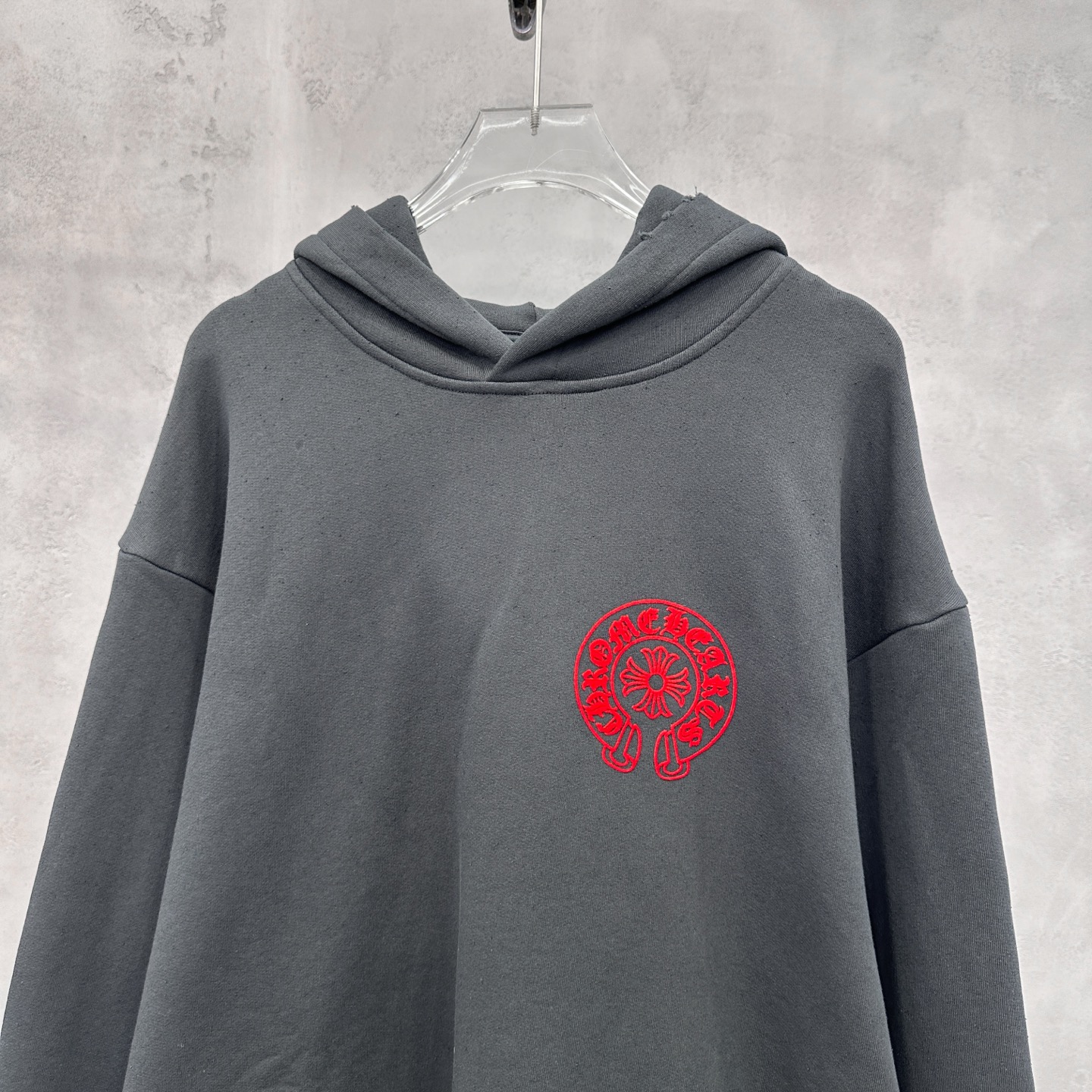 克罗心 ｜ 新款连帽卫衣，成衣洗水吊磨工艺加多处高密细植绒印花，男女同款，尺码sml