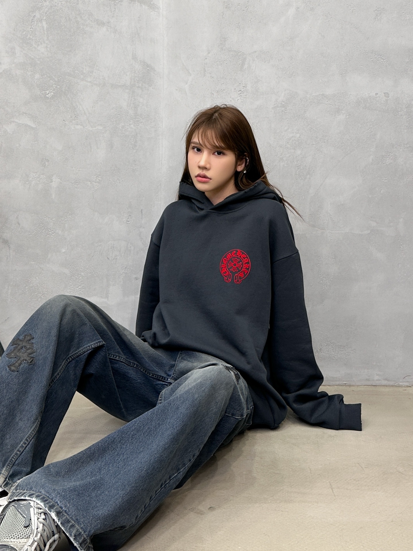 克罗心 ｜ 新款连帽卫衣，成衣洗水吊磨工艺加多处高密细植绒印花，男女同款，尺码sml